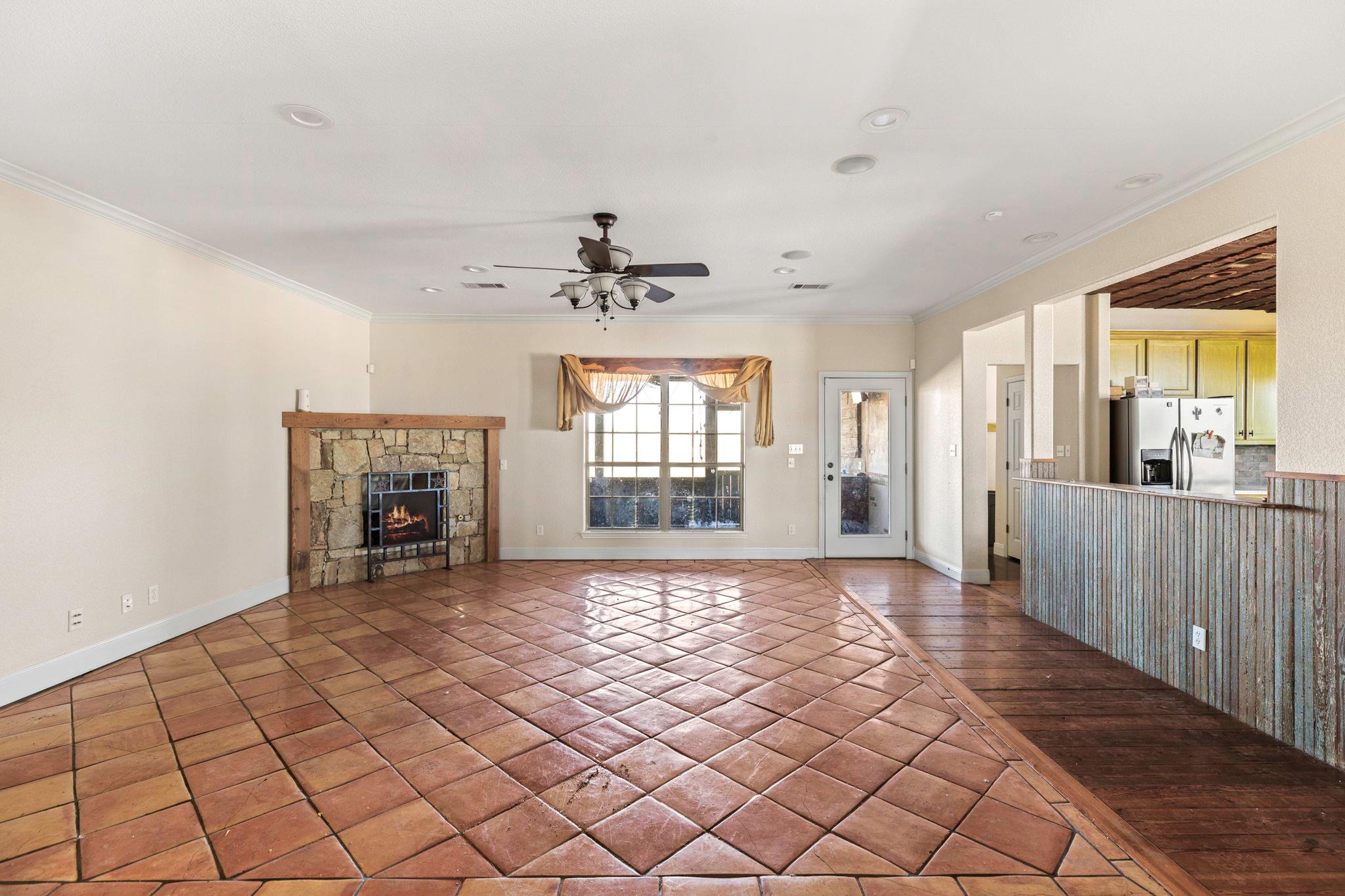 4680 Dreibrodt Rd, San Marcos, TX 78666