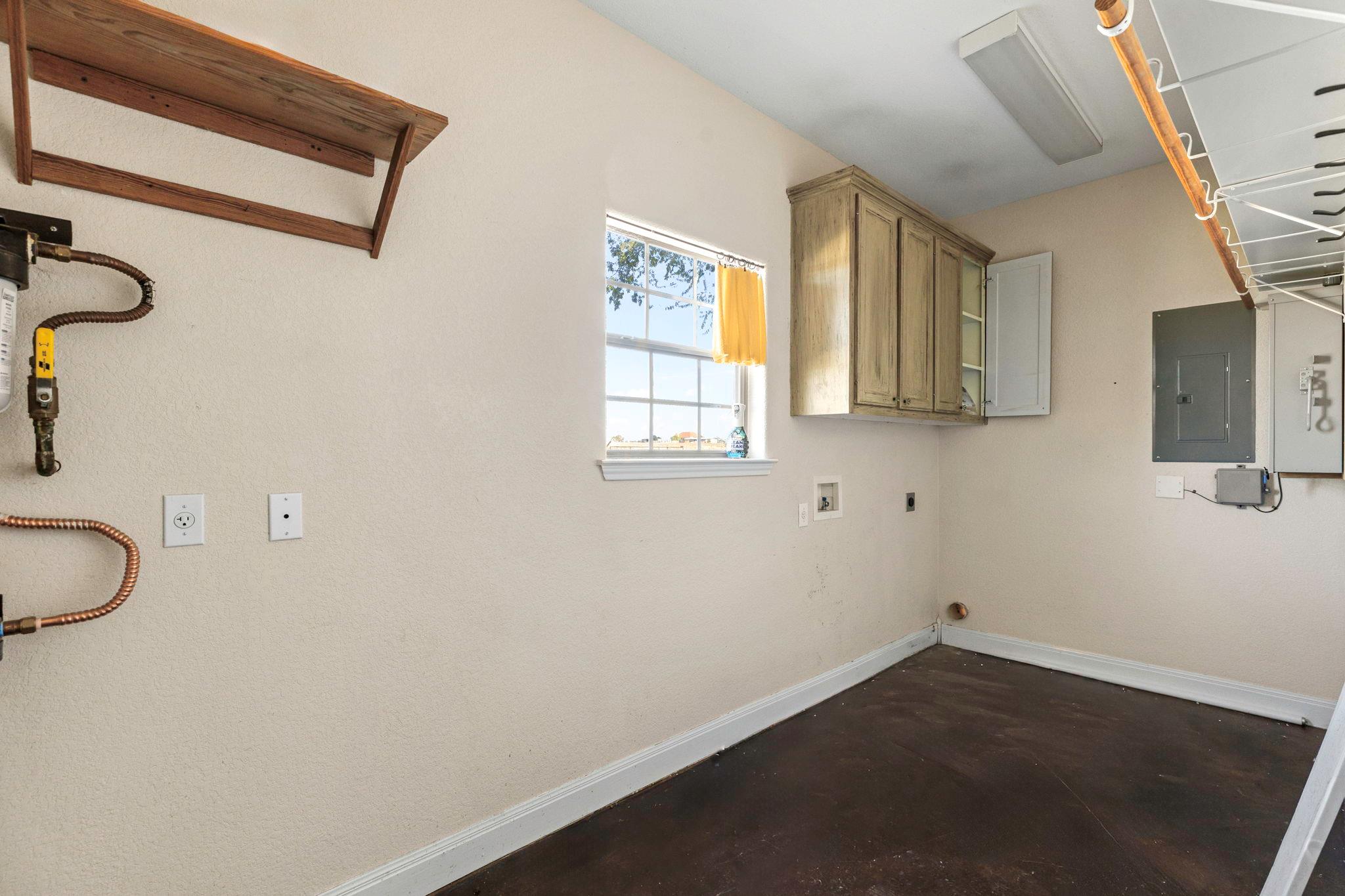 4680 Dreibrodt Rd, San Marcos, TX 78666