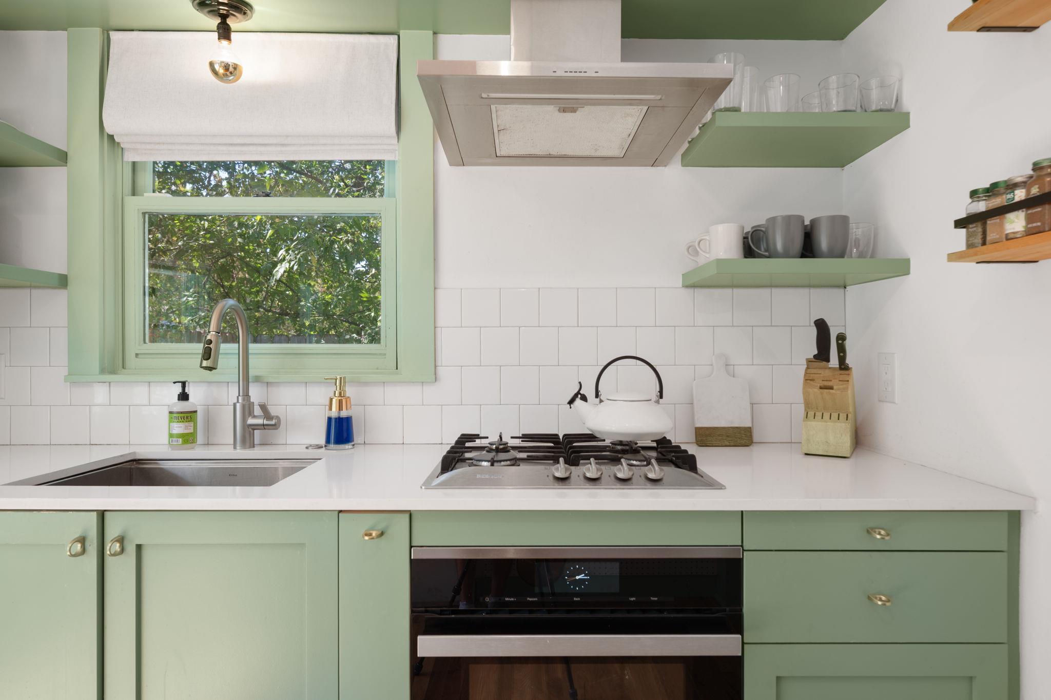 96 Lynn St, Austin, TX 78702