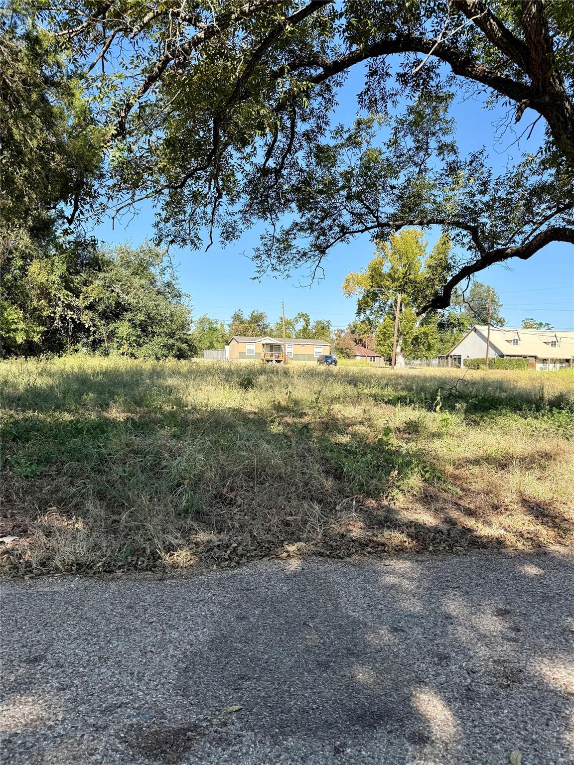 1001 N Jefferson Ave, Cameron, TX 76520