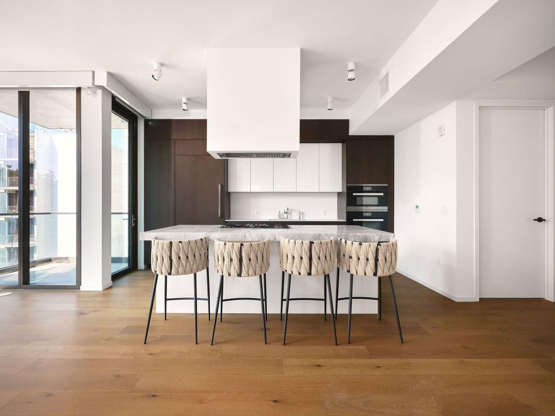 1211 W Riverside Dr # 4D, Austin, TX 78704