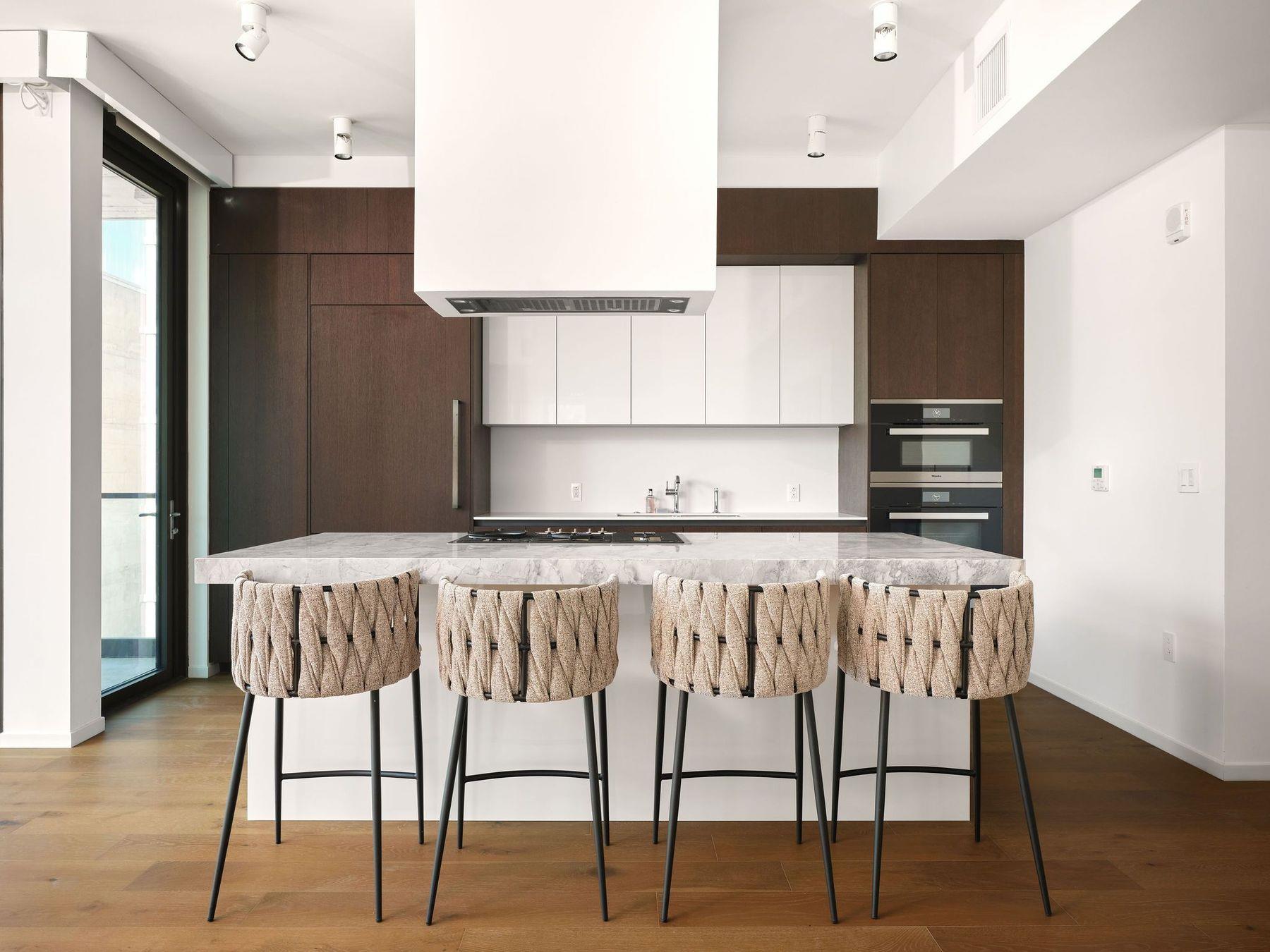 1211 W Riverside Dr # 4D, Austin, TX 78704