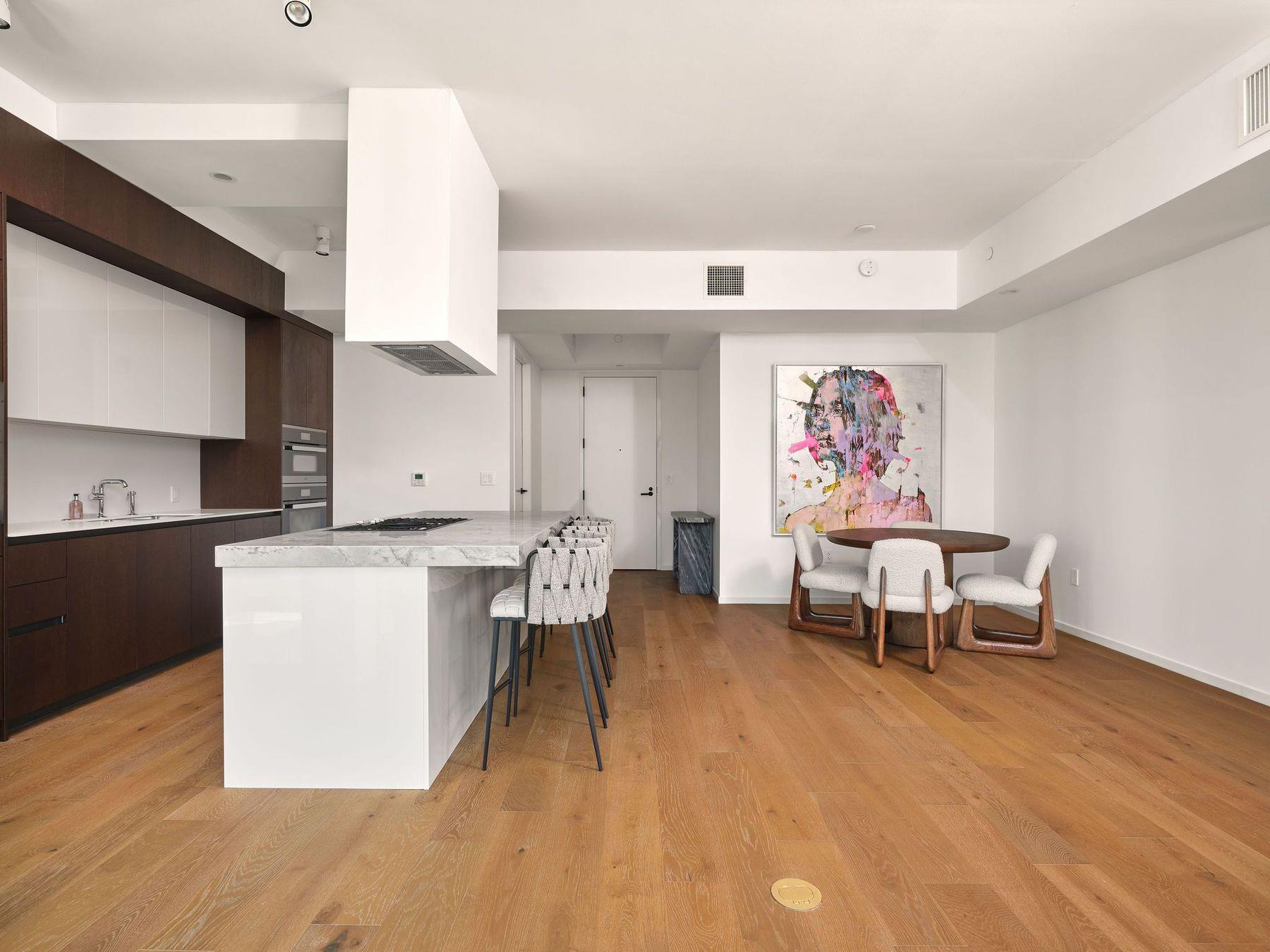 1211 W Riverside Dr # 4D, Austin, TX 78704