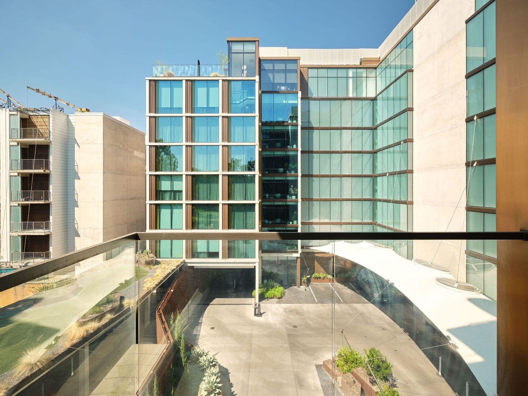 1211 W Riverside Dr # 4D, Austin, TX 78704