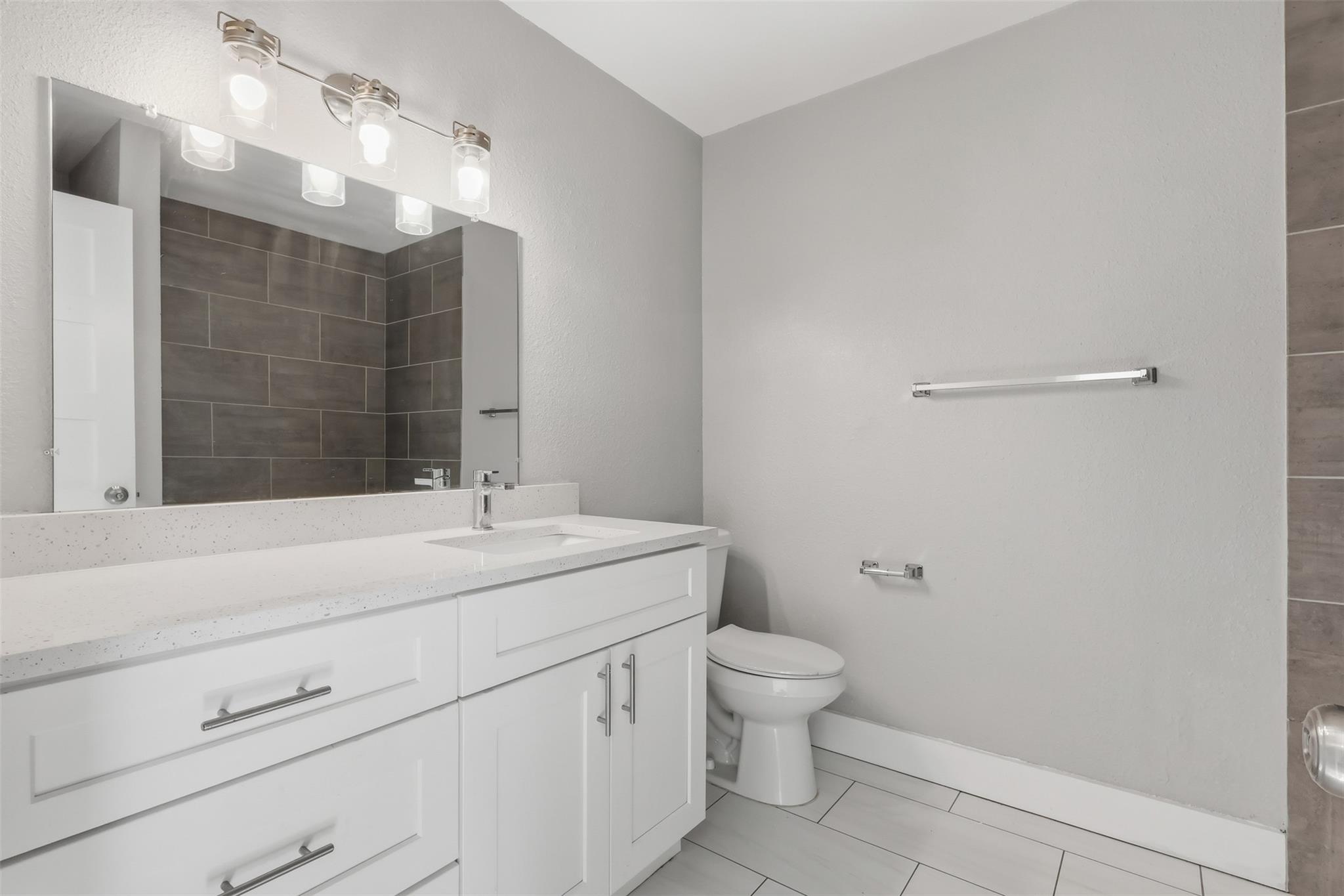 5106 Nuckols Crossing Rd # B, Austin, TX 78744