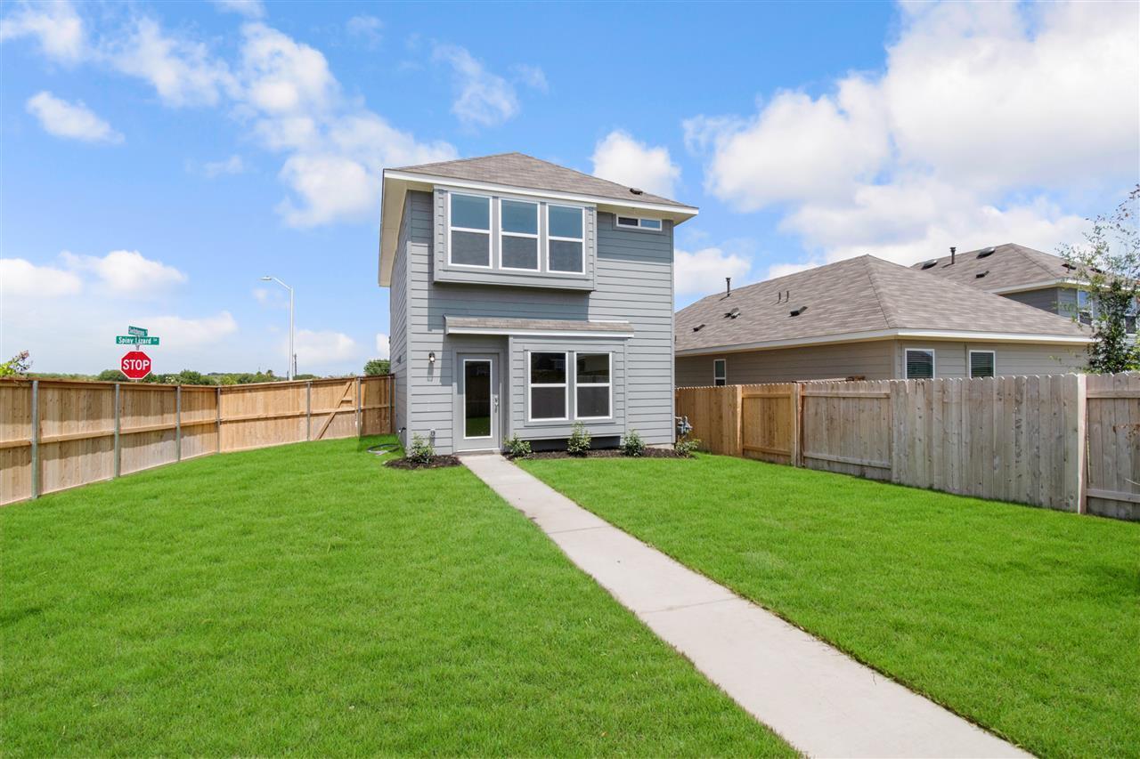 404 Spiny Lizard Ln, San Marcos, TX 78666