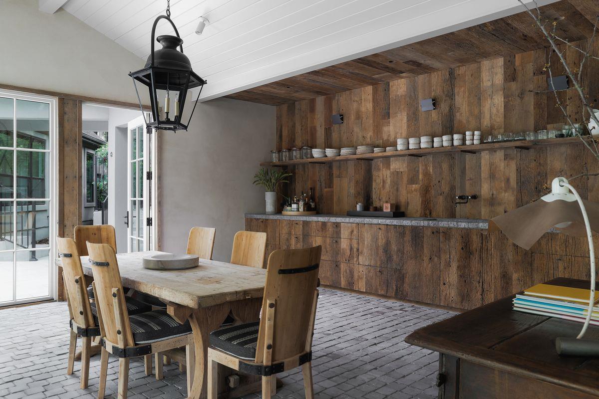 506 Konstanty Cir, Austin, TX 78746