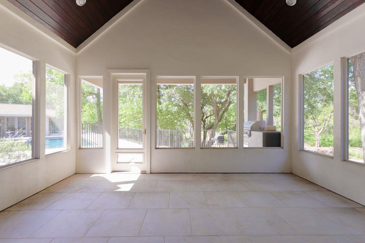 506 Konstanty Cir, Austin, TX 78746