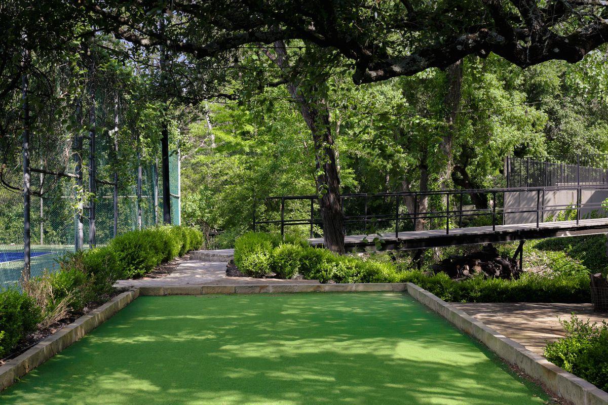 506 Konstanty Cir, Austin, TX 78746