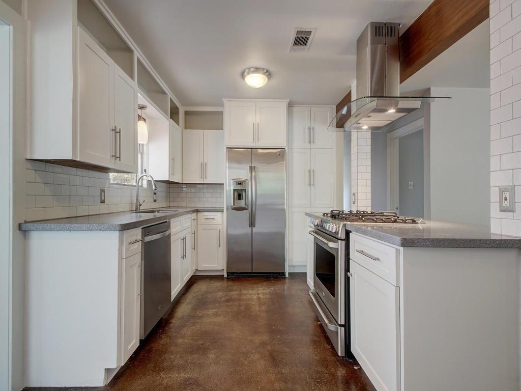 1110 FIELDCREST Dr, Austin, TX 78704