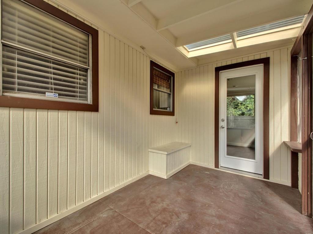 1110 FIELDCREST Dr, Austin, TX 78704