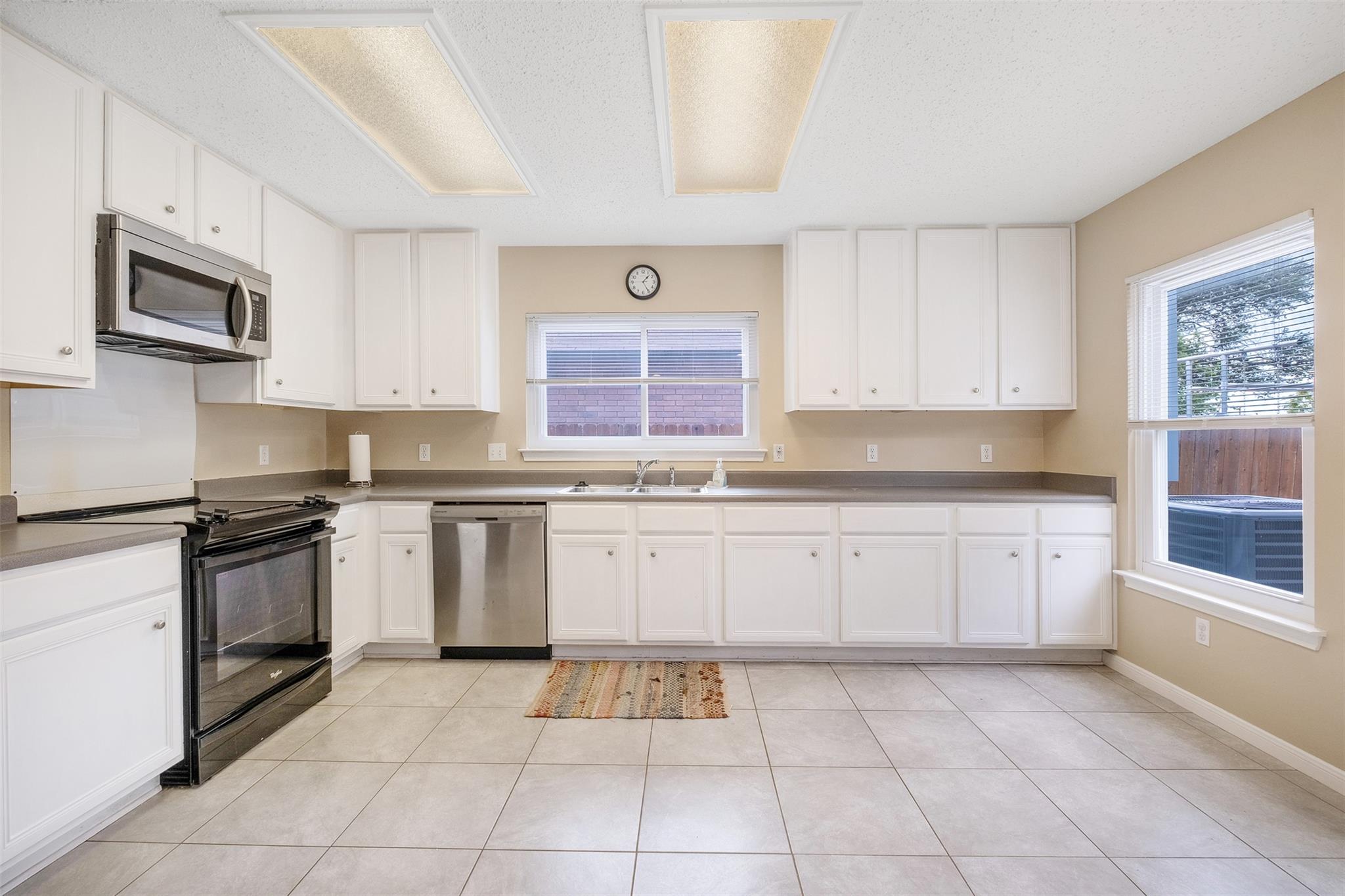 2507 Byfield Dr, Cedar Park, TX 78613