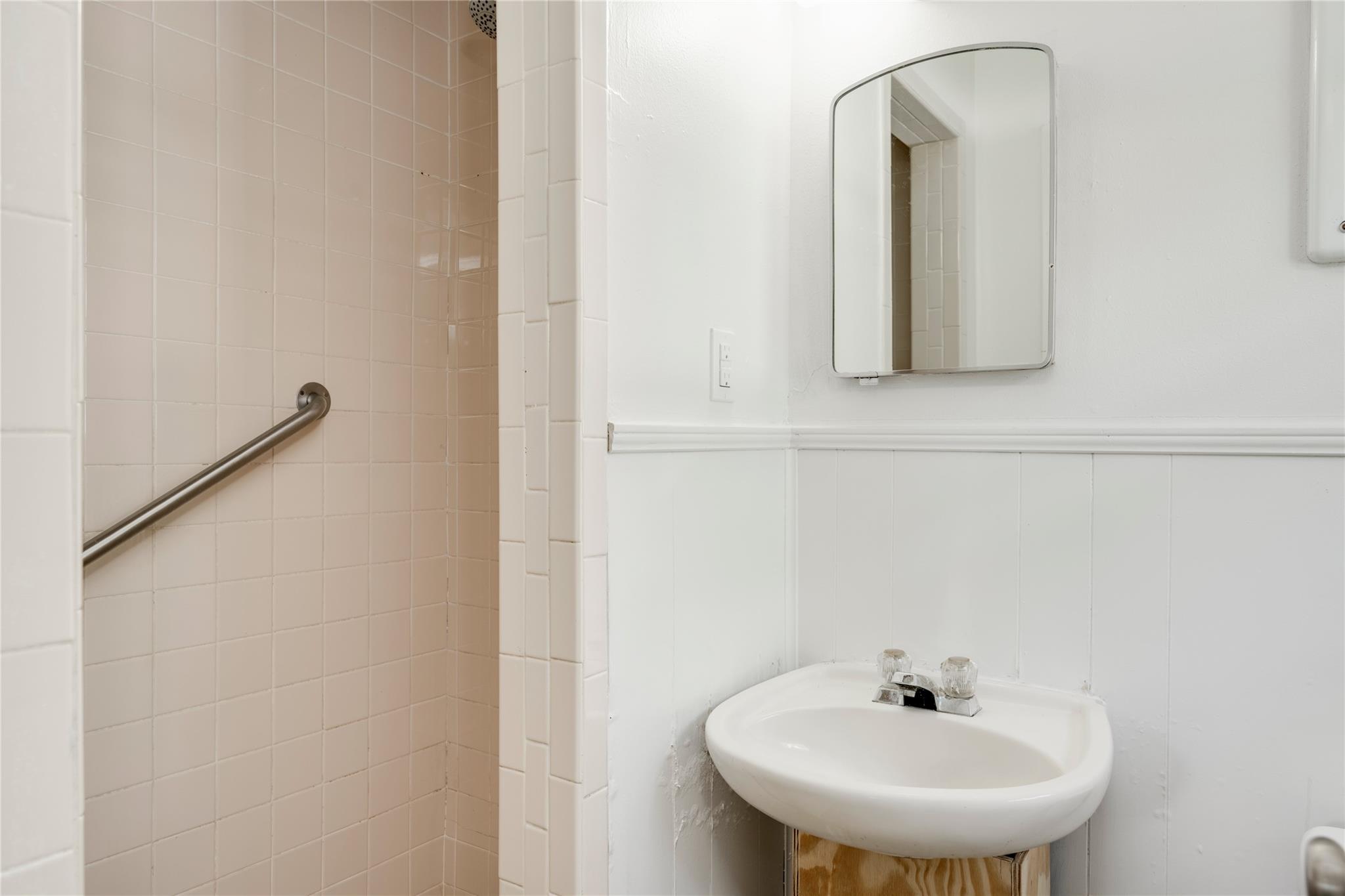 809 Neans Dr, Austin, TX 78758