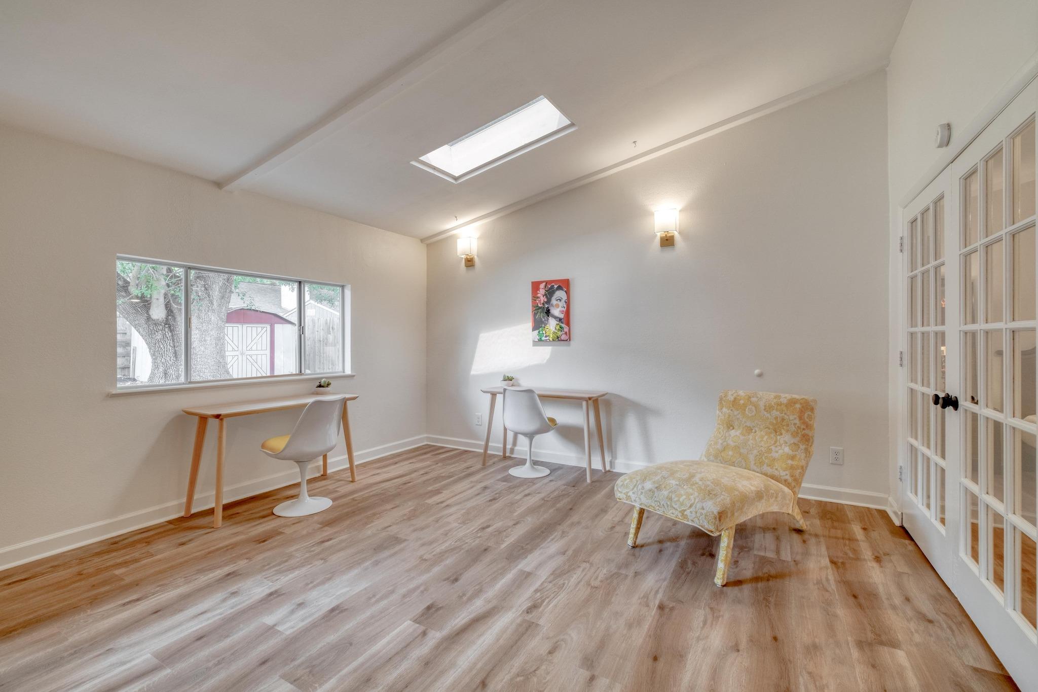 9214 Hunters Trce E, Austin, TX 78758