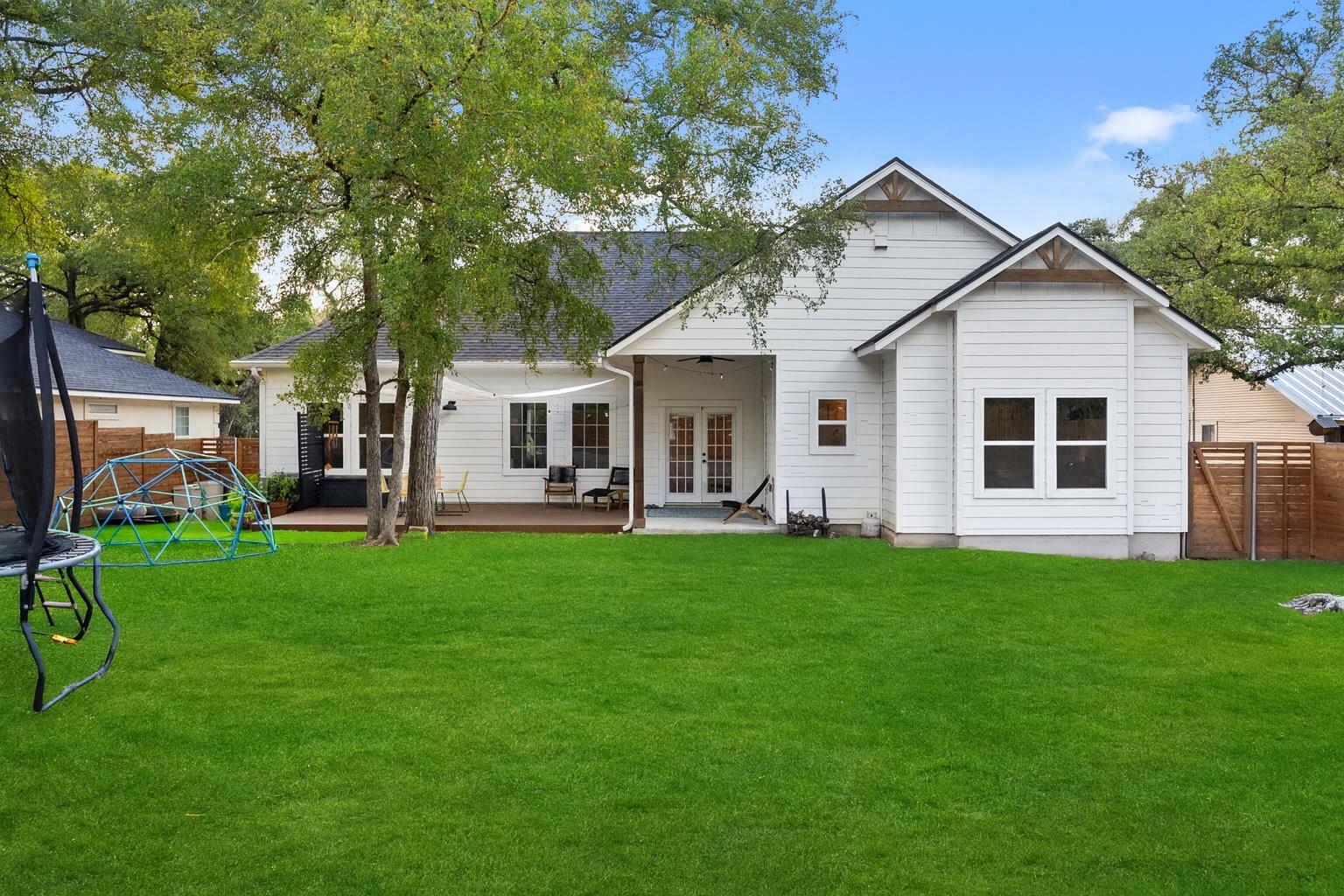 157 Augusta Dr, Wimberley, TX 78676