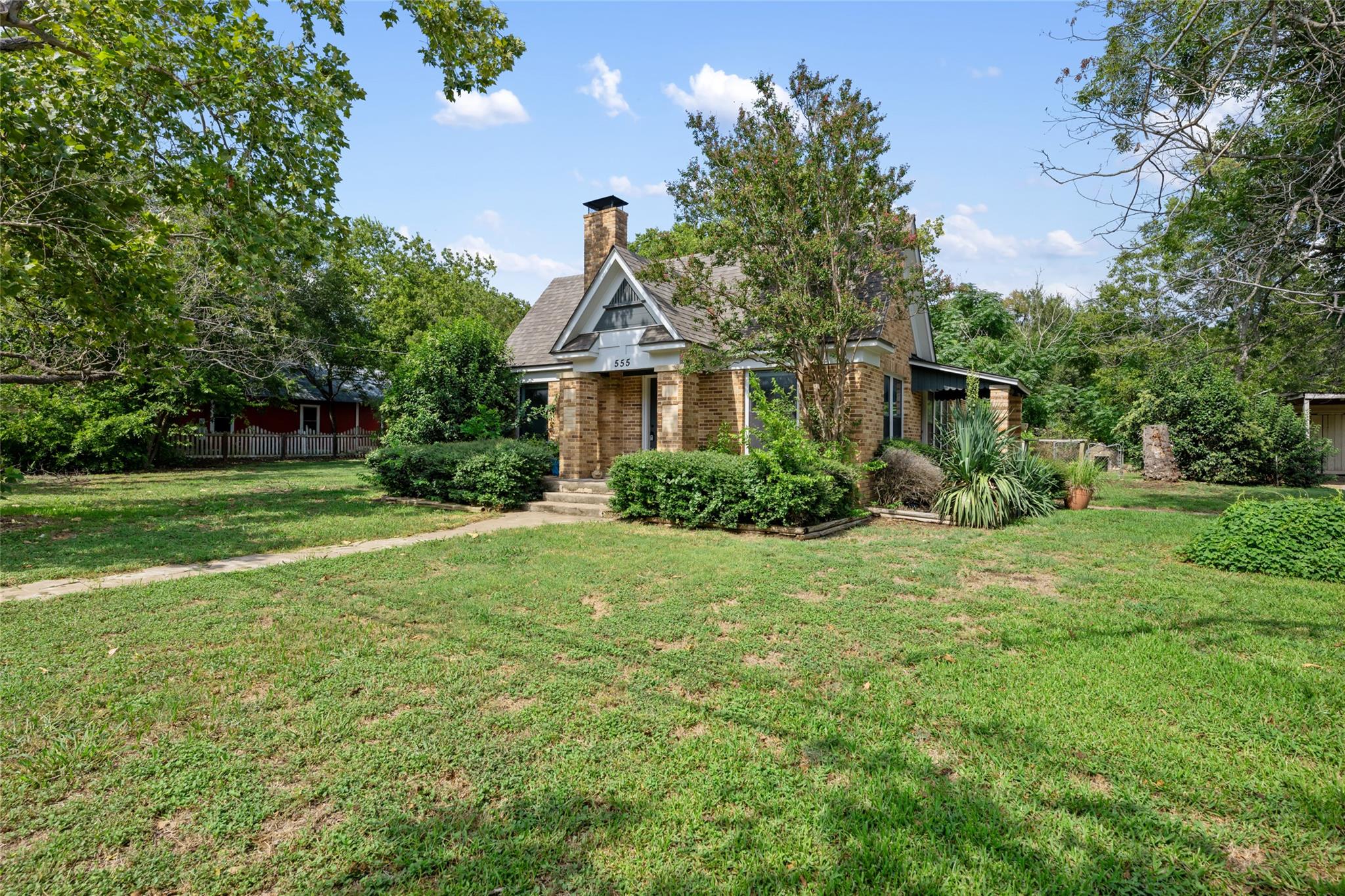 555 Hopewell Rd, Bertram, TX 78605