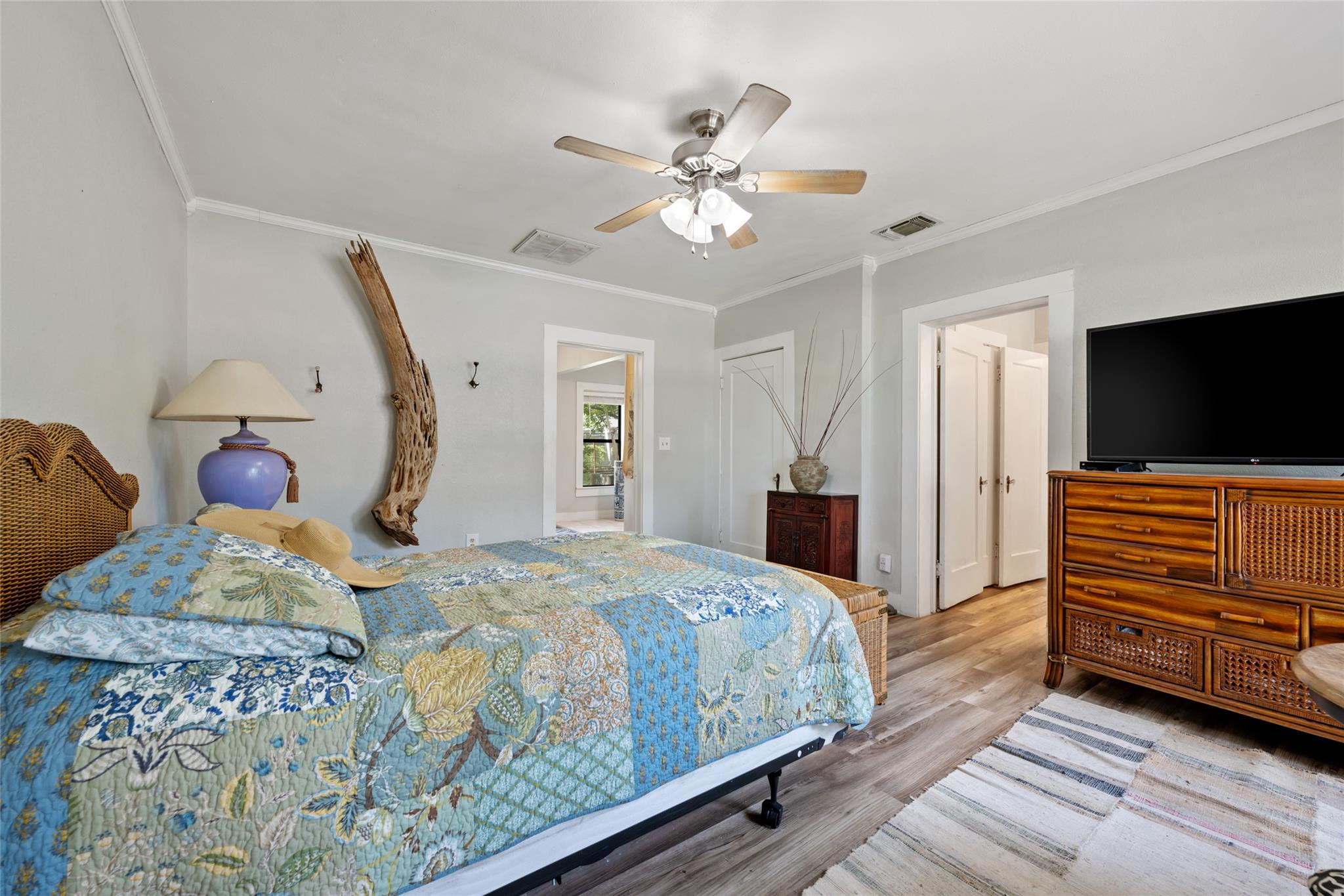 555 Hopewell Rd, Bertram, TX 78605