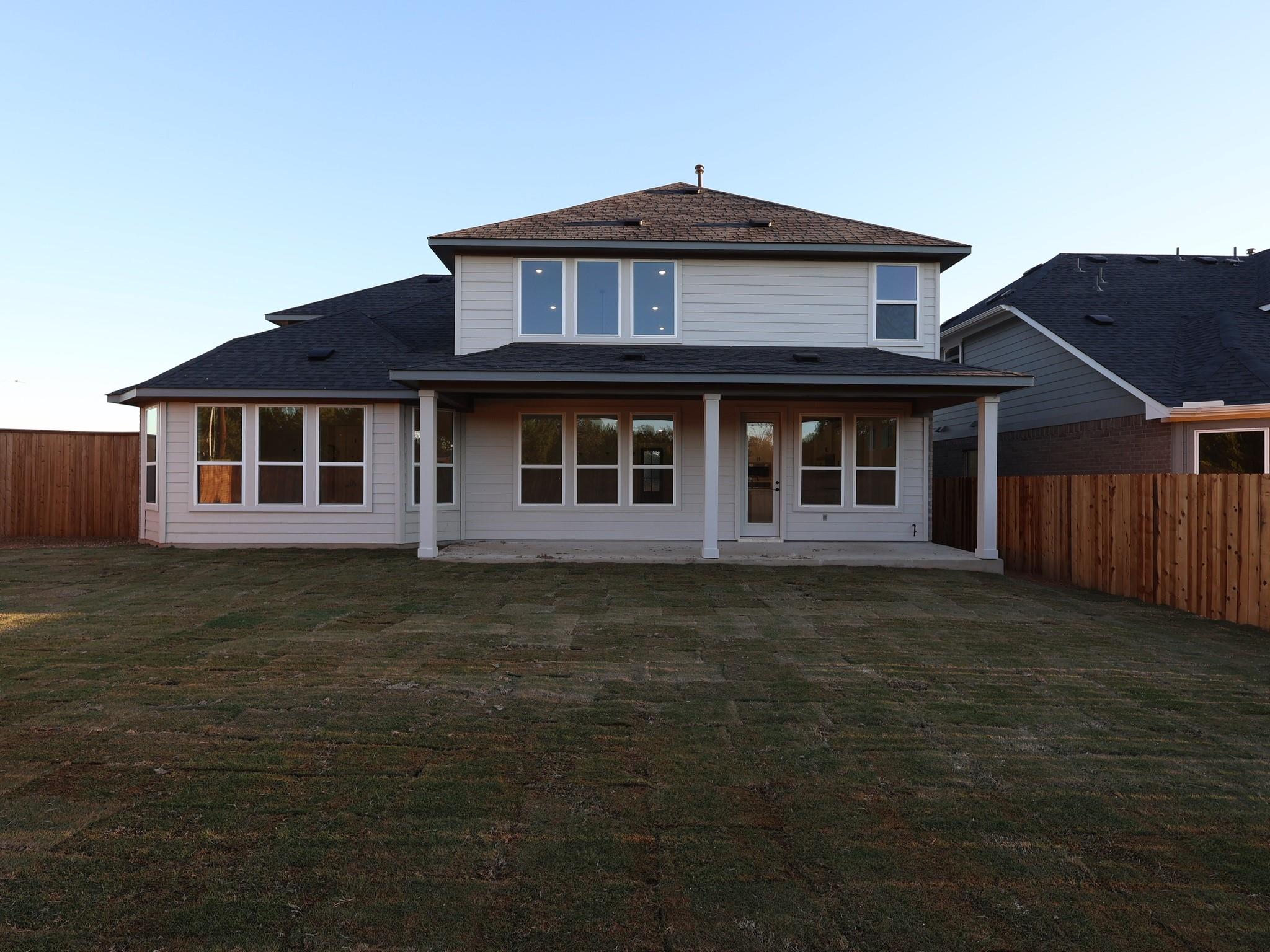 3925 Waxahachie Rd, Leander, TX 78641