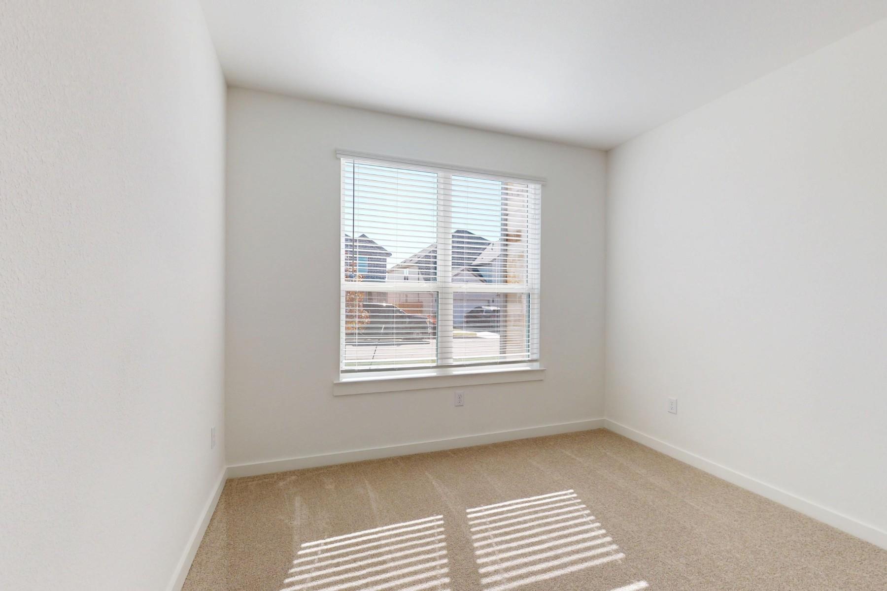 3925 Waxahachie Rd, Leander, TX 78641