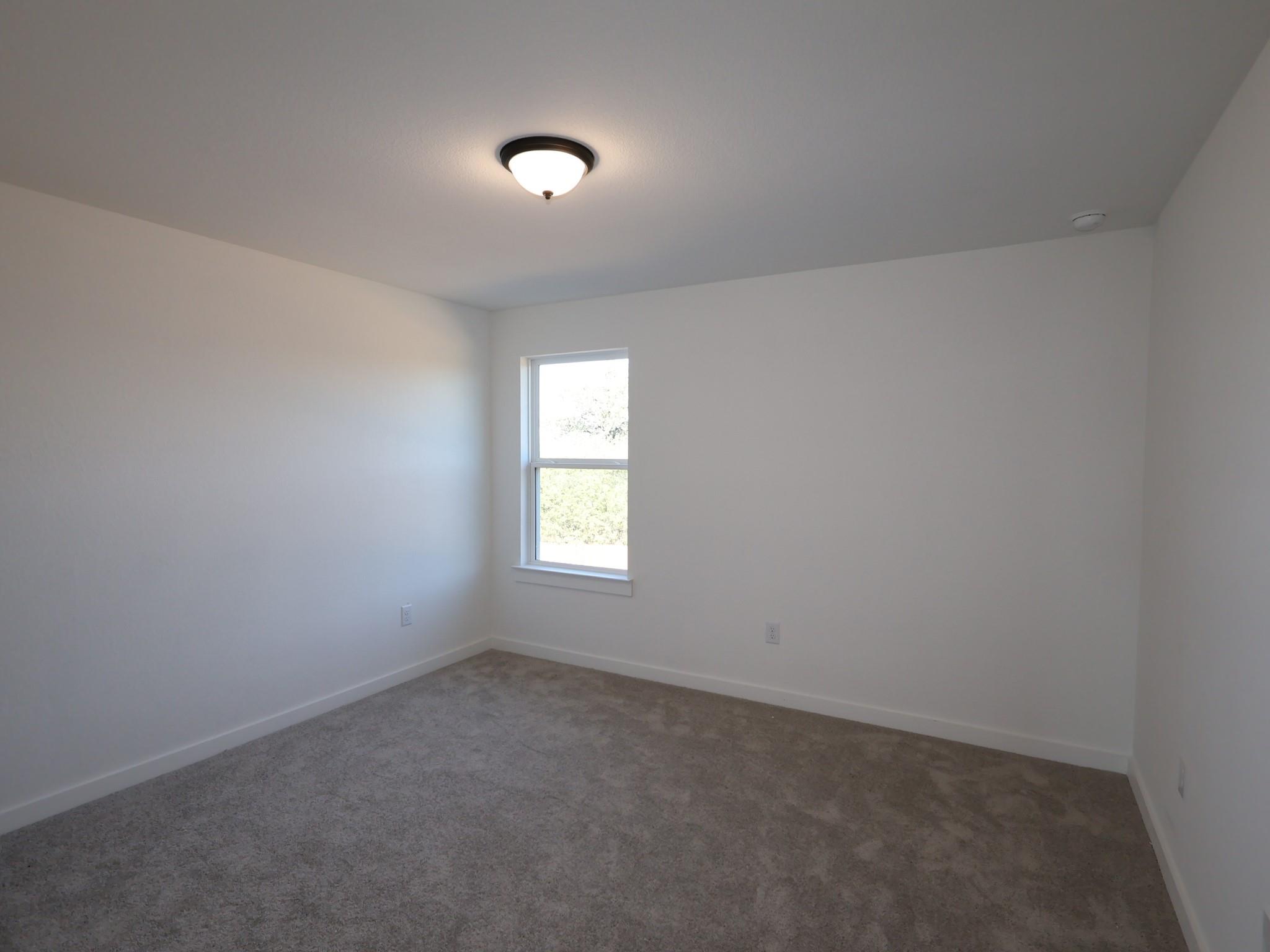 3925 Waxahachie Rd, Leander, TX 78641