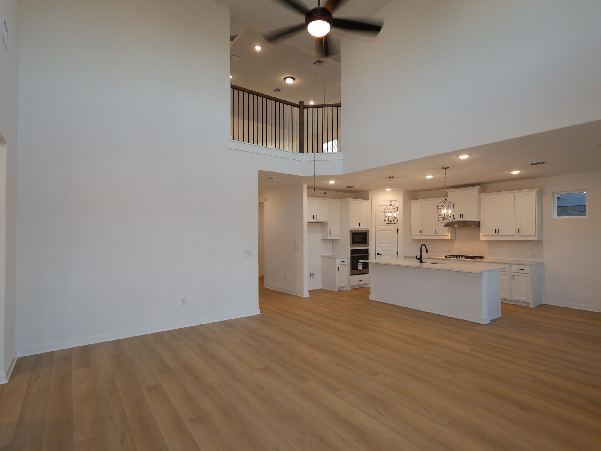 3925 Waxahachie Rd, Leander, TX 78641