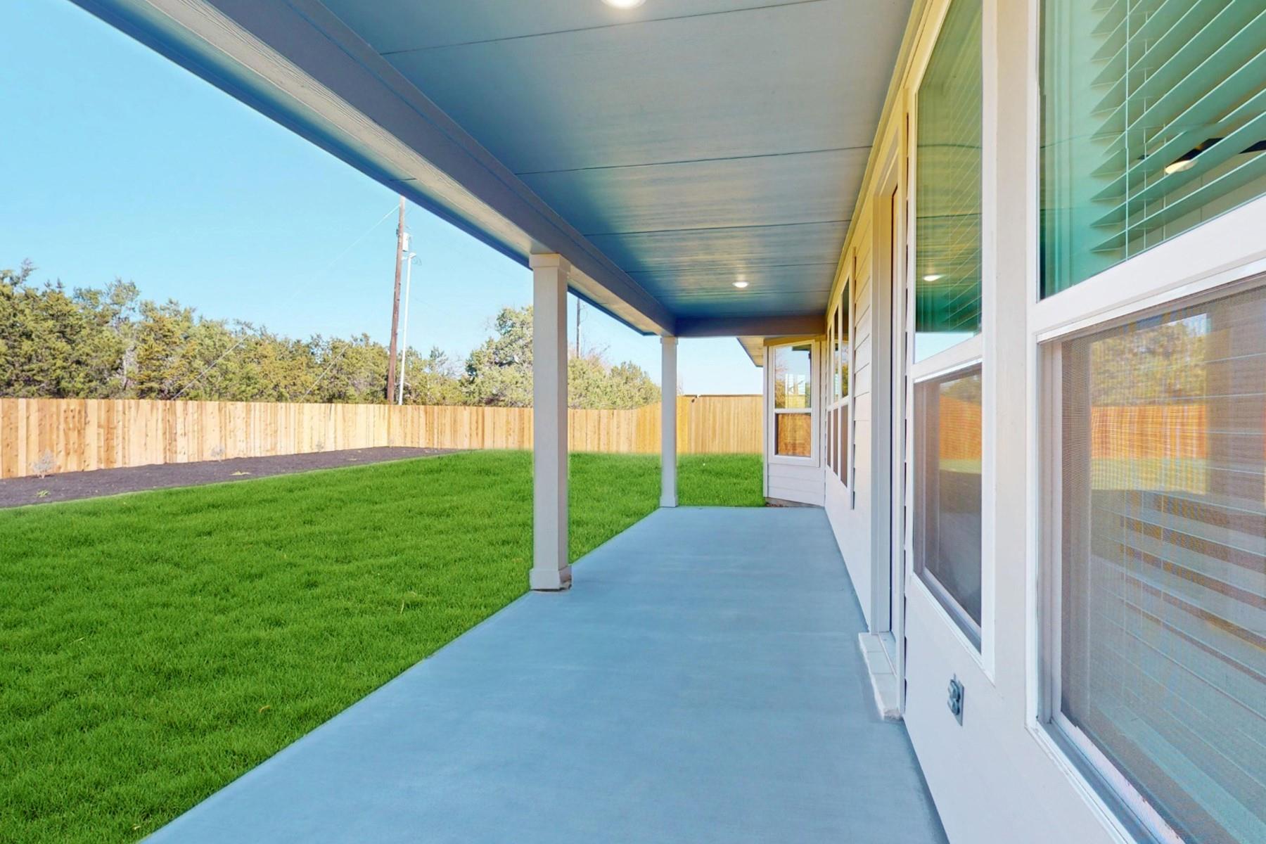 3925 Waxahachie Rd, Leander, TX 78641