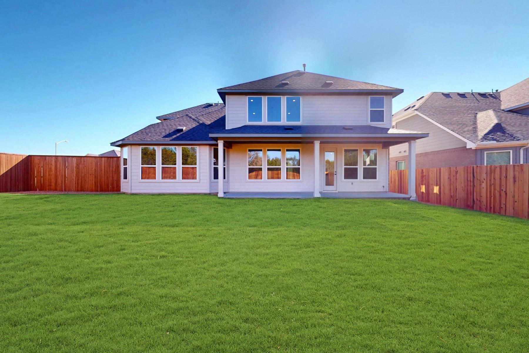 3925 Waxahachie Rd, Leander, TX 78641