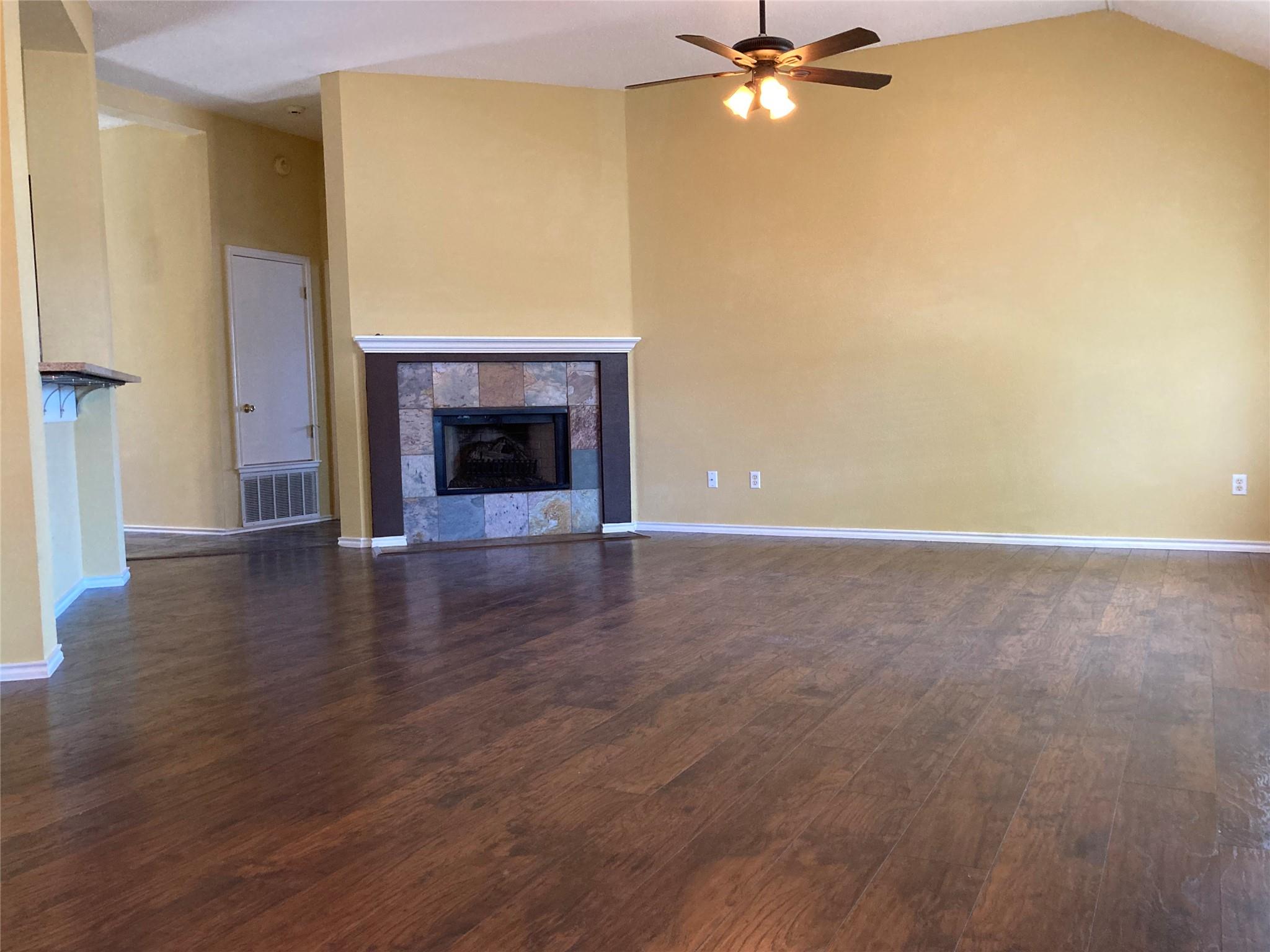 1512 Freestone Dr, Pflugerville, TX 78660