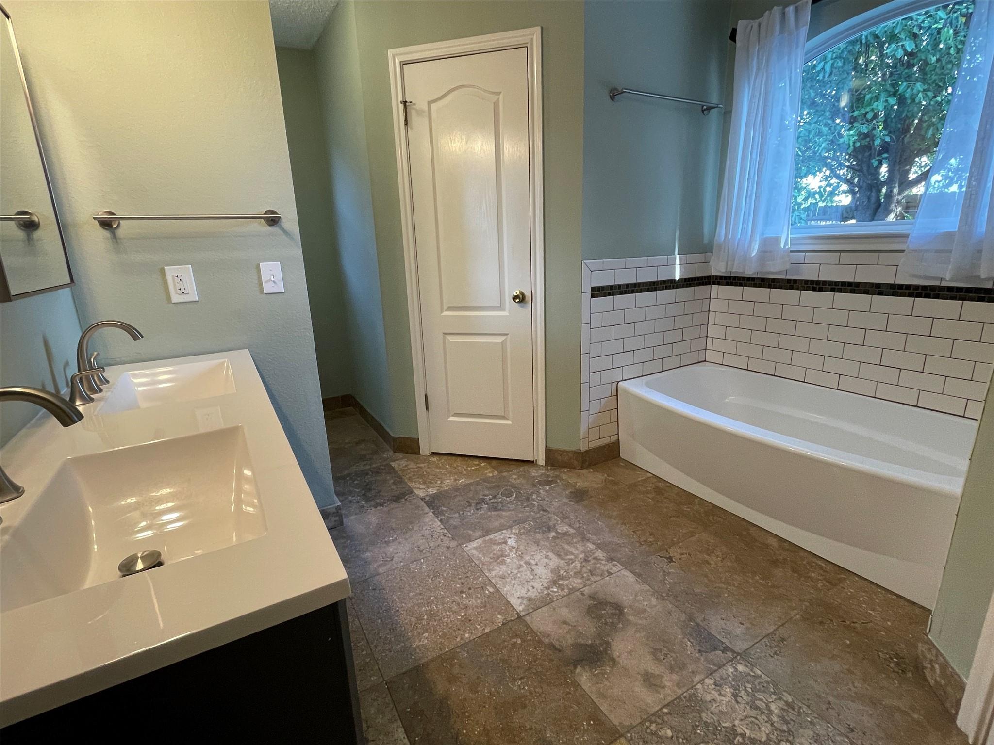 1512 Freestone Dr, Pflugerville, TX 78660