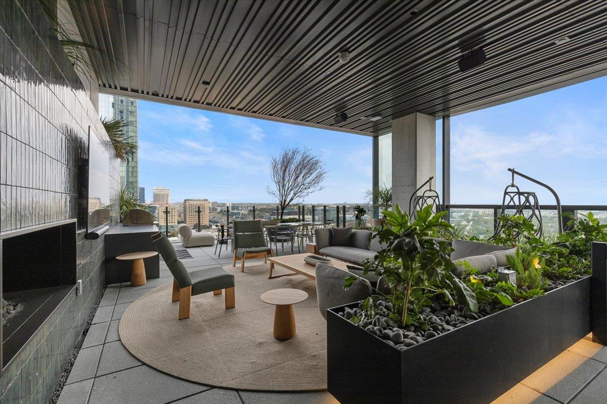 610 Davis St # 2503, Austin, TX 78701