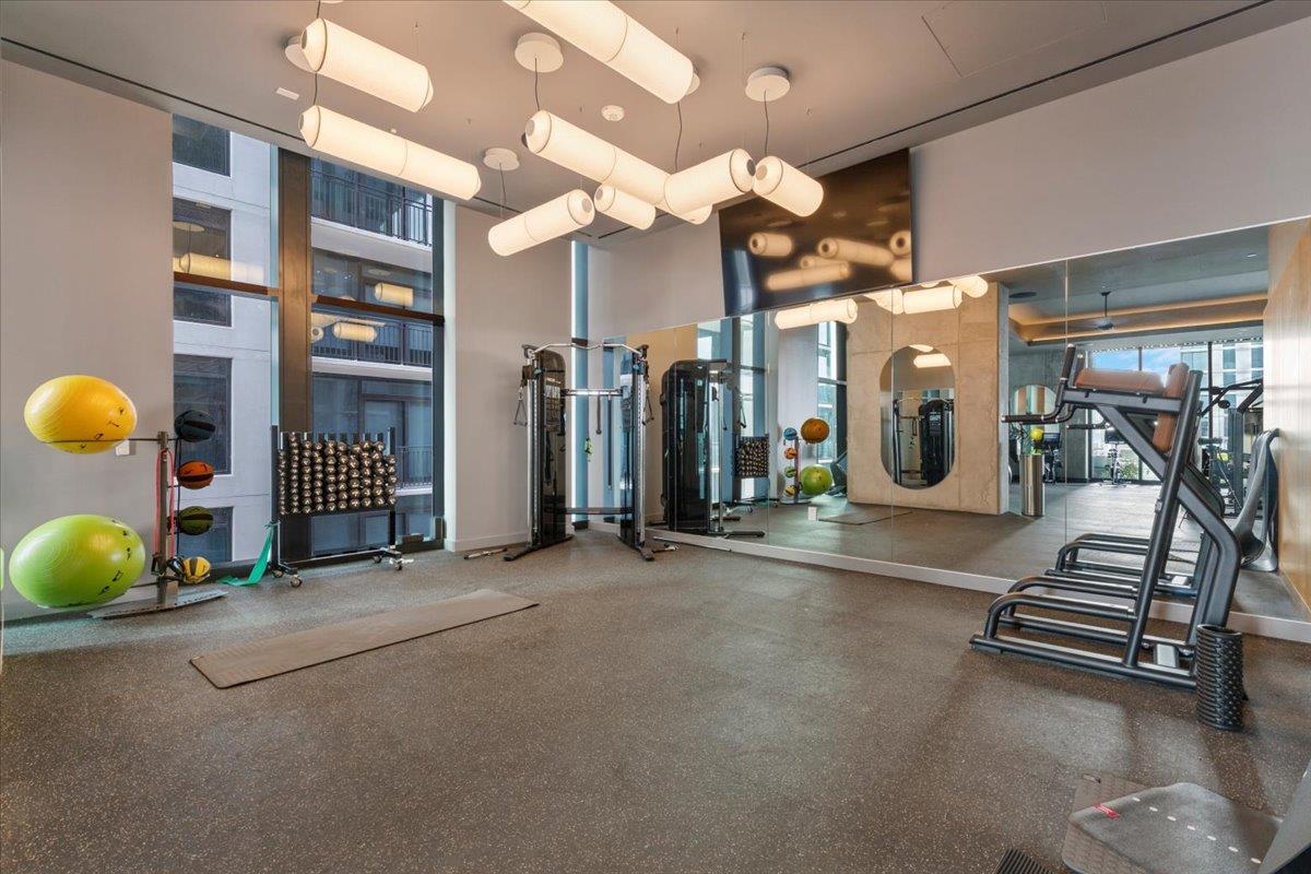 610 Davis St # 2503, Austin, TX 78701