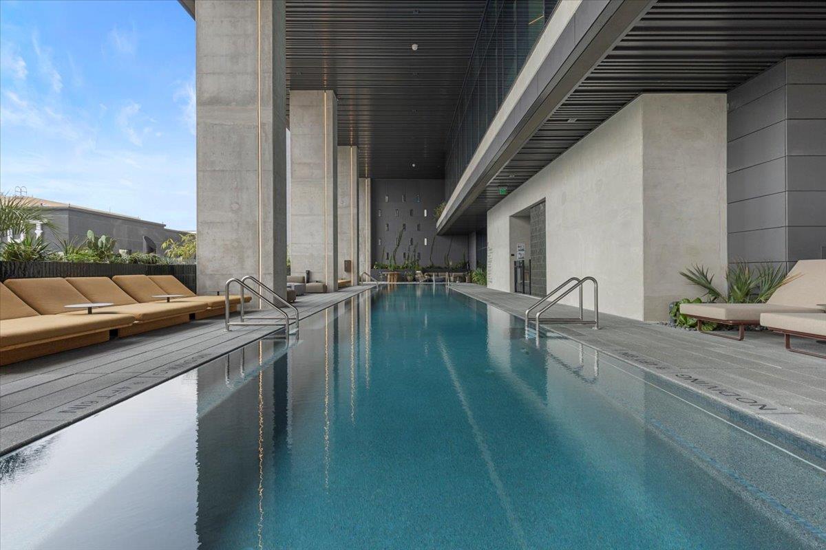 610 Davis St # 2503, Austin, TX 78701