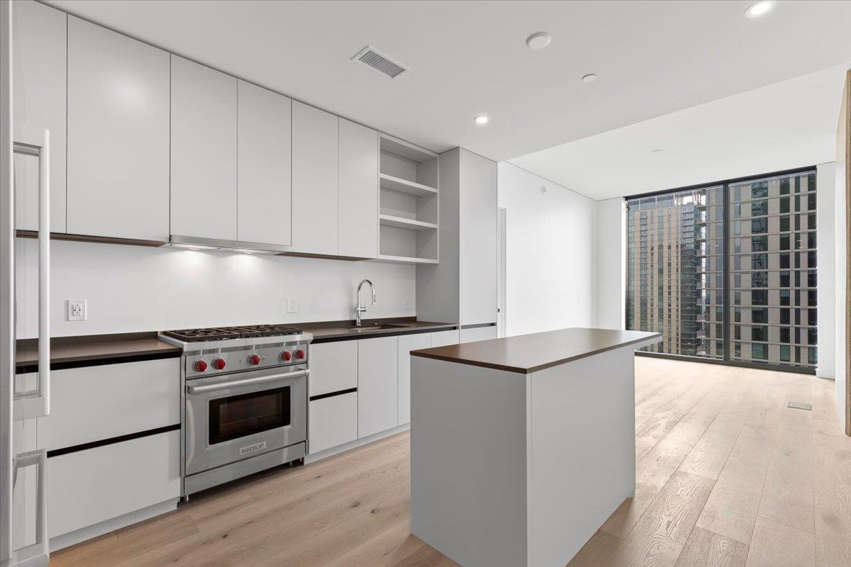 610 Davis St # 2503, Austin, TX 78701