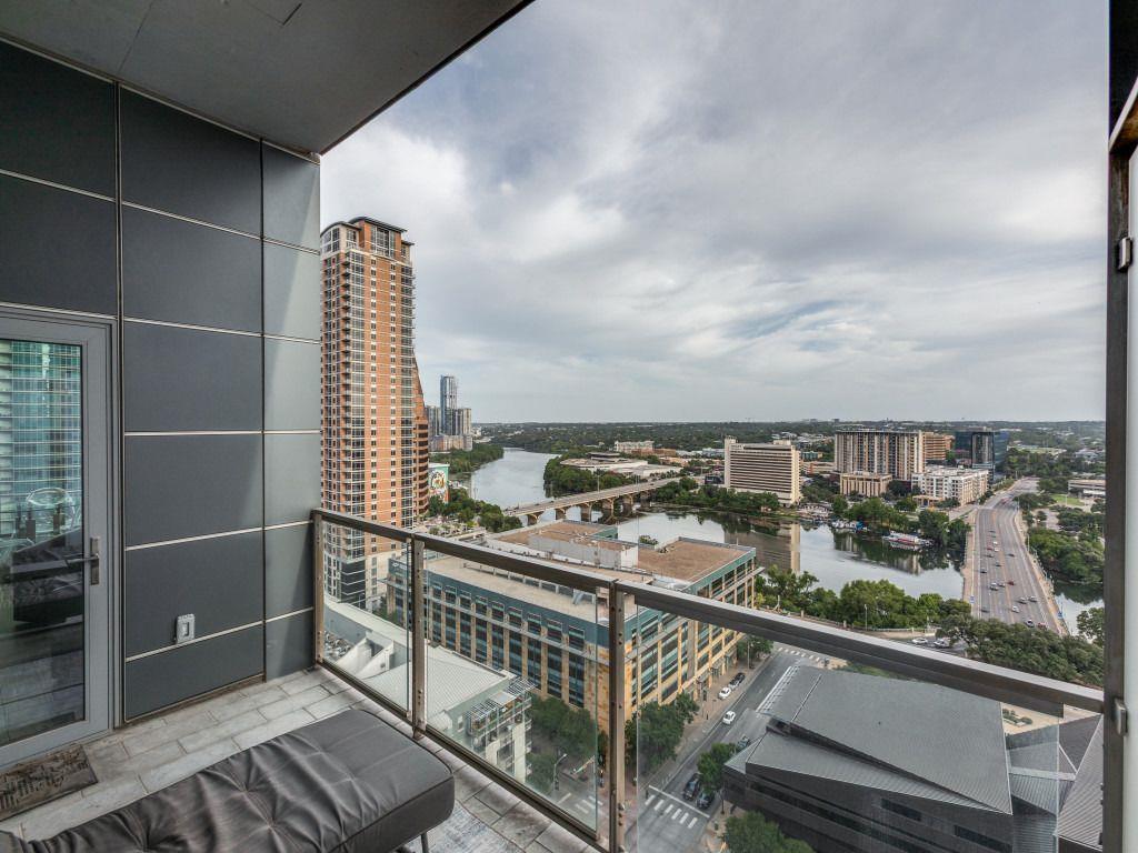210 Lavaca St # 1801, Austin, TX 78701