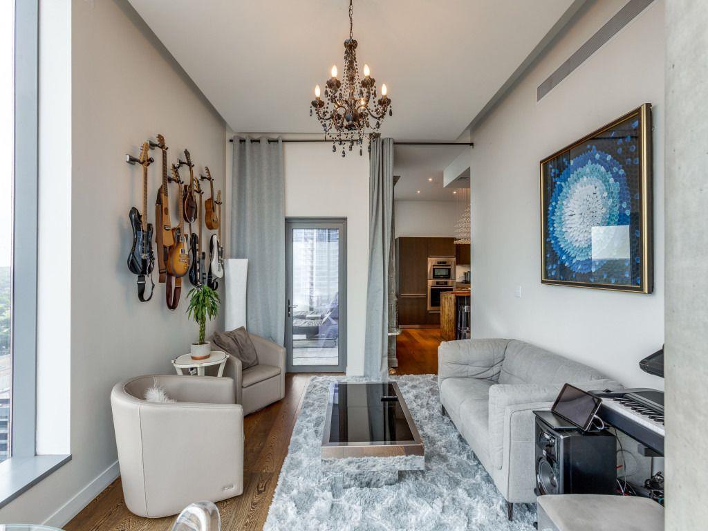 210 Lavaca St # 1801, Austin, TX 78701