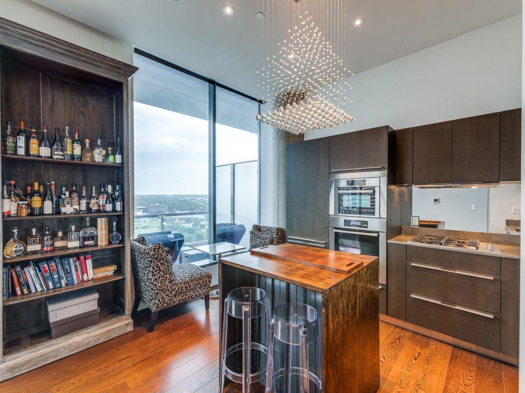 210 Lavaca St # 1801, Austin, TX 78701