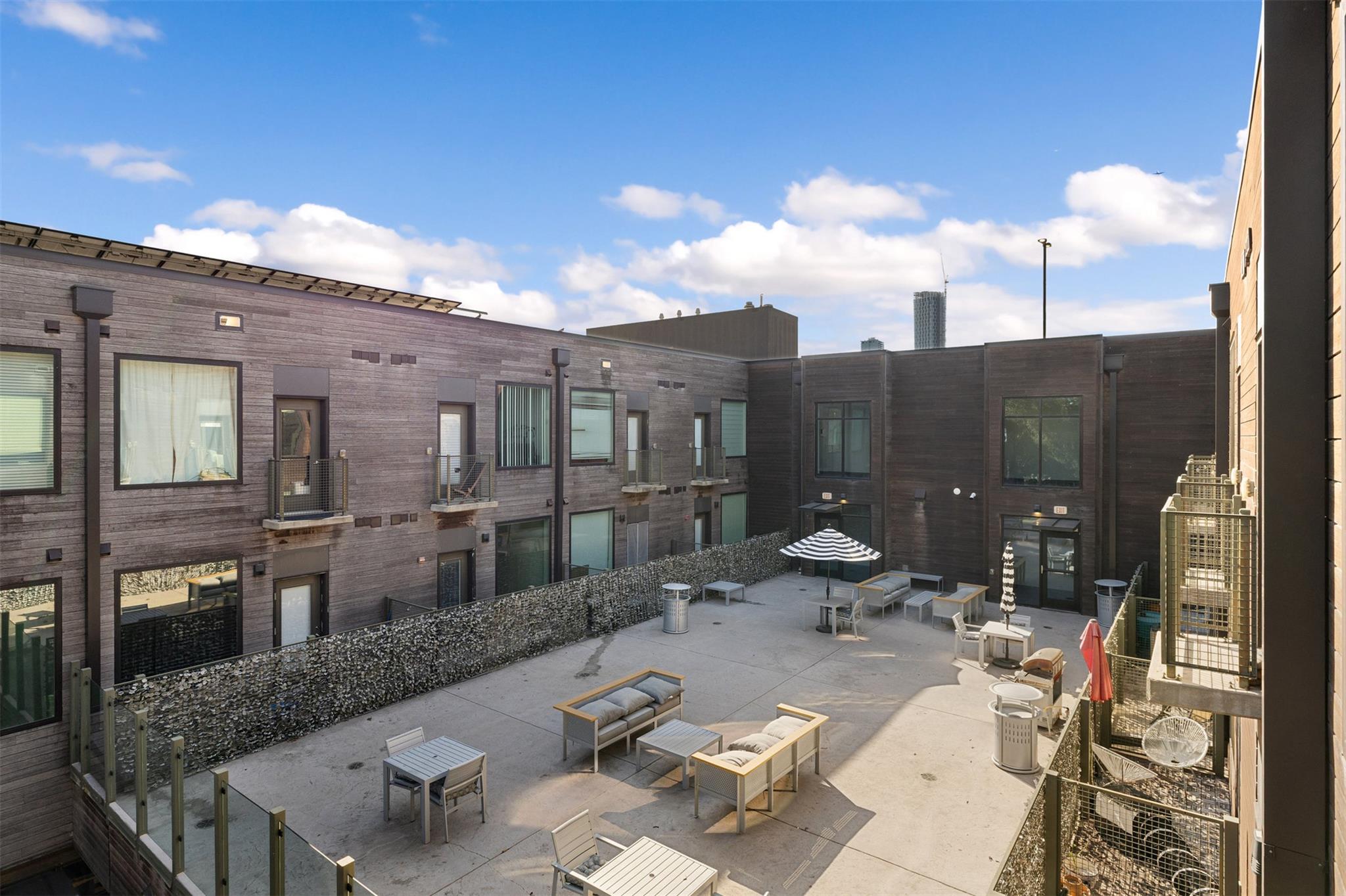 1800 E 4th St # 327, Austin, TX 78702