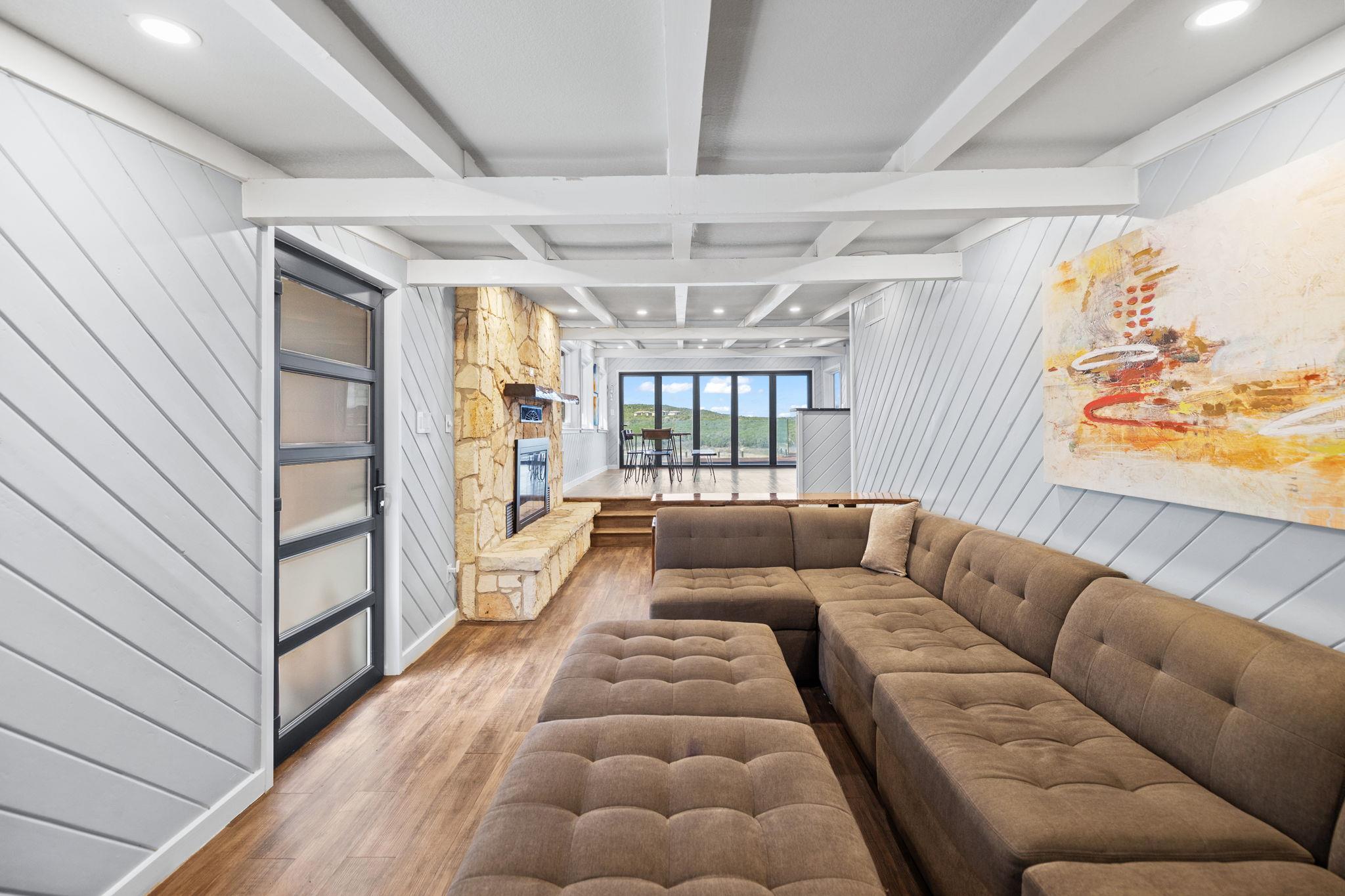 8118 Joy Rd, Volente, TX 78641