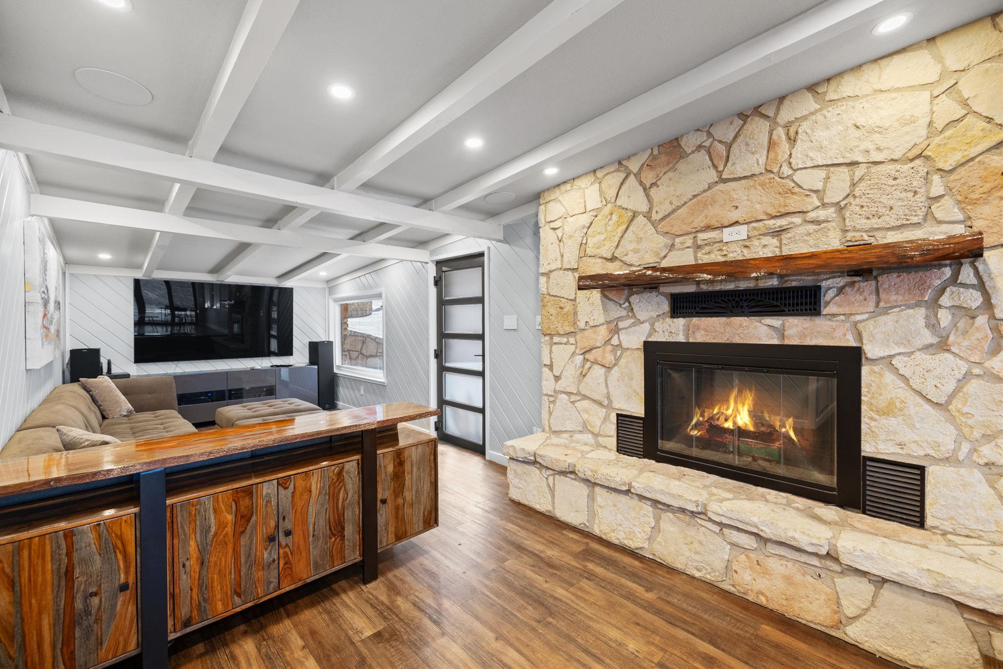 8118 Joy Rd, Volente, TX 78641