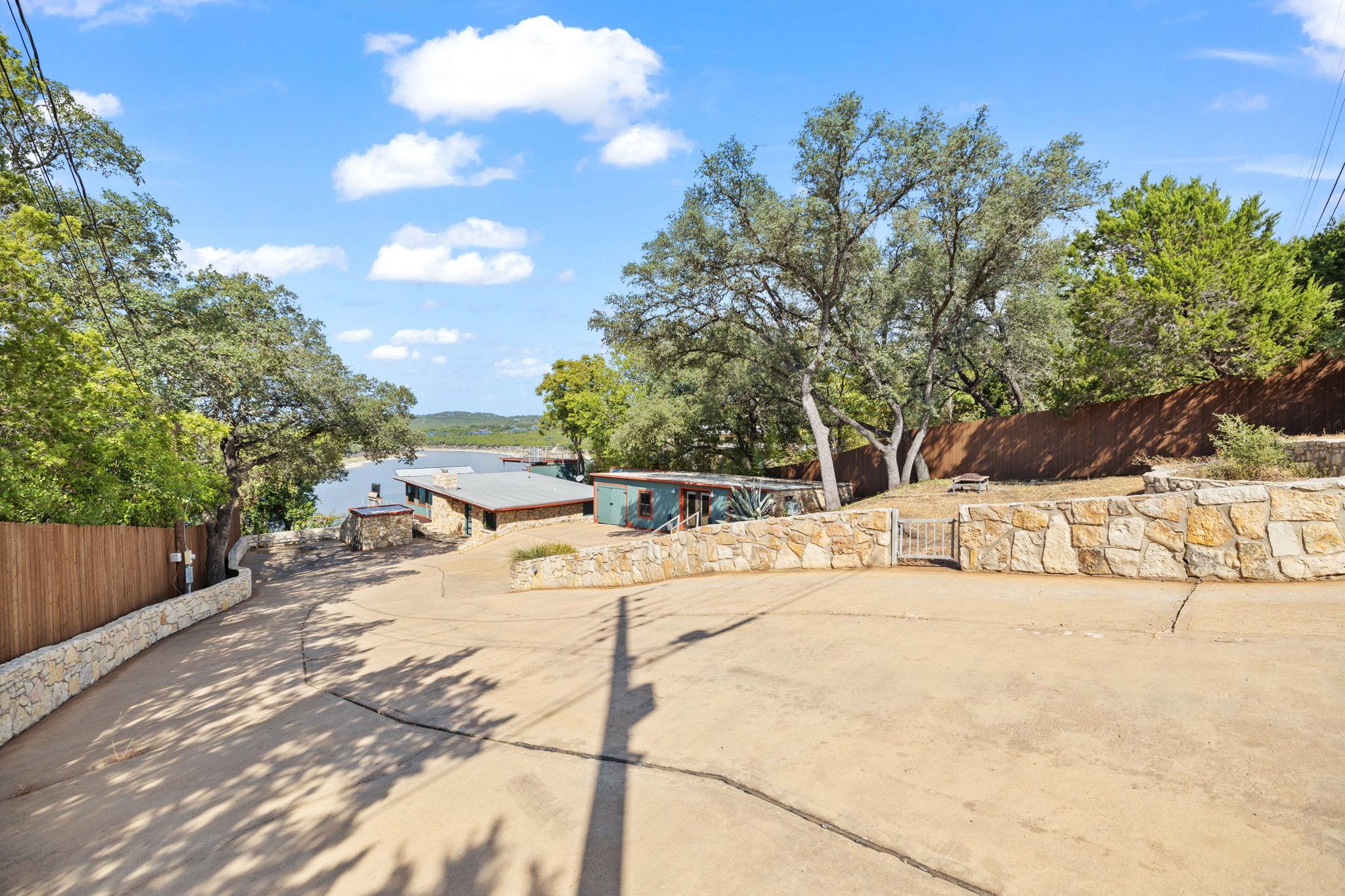 8118 Joy Rd, Volente, TX 78641