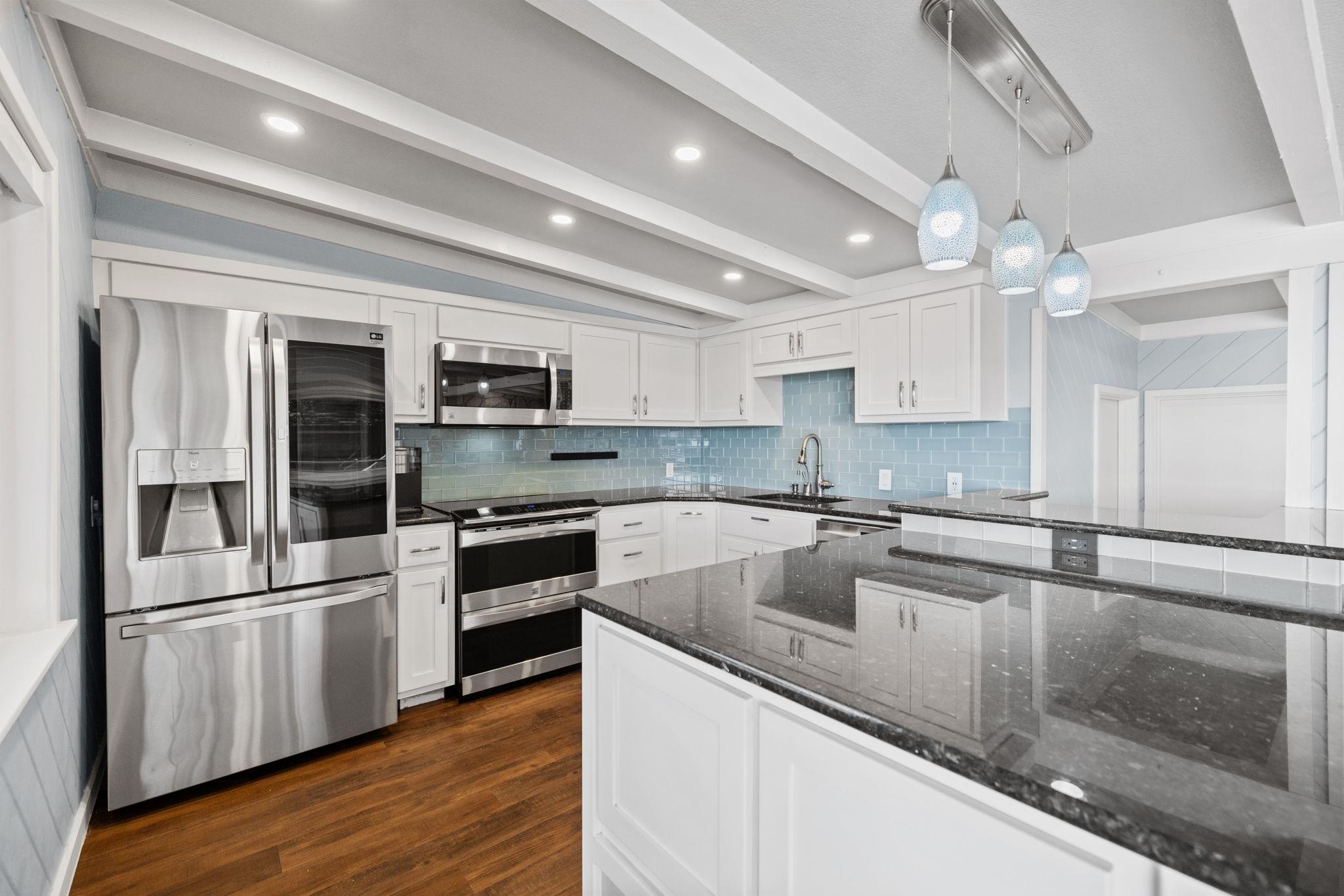 8118 Joy Rd, Volente, TX 78641