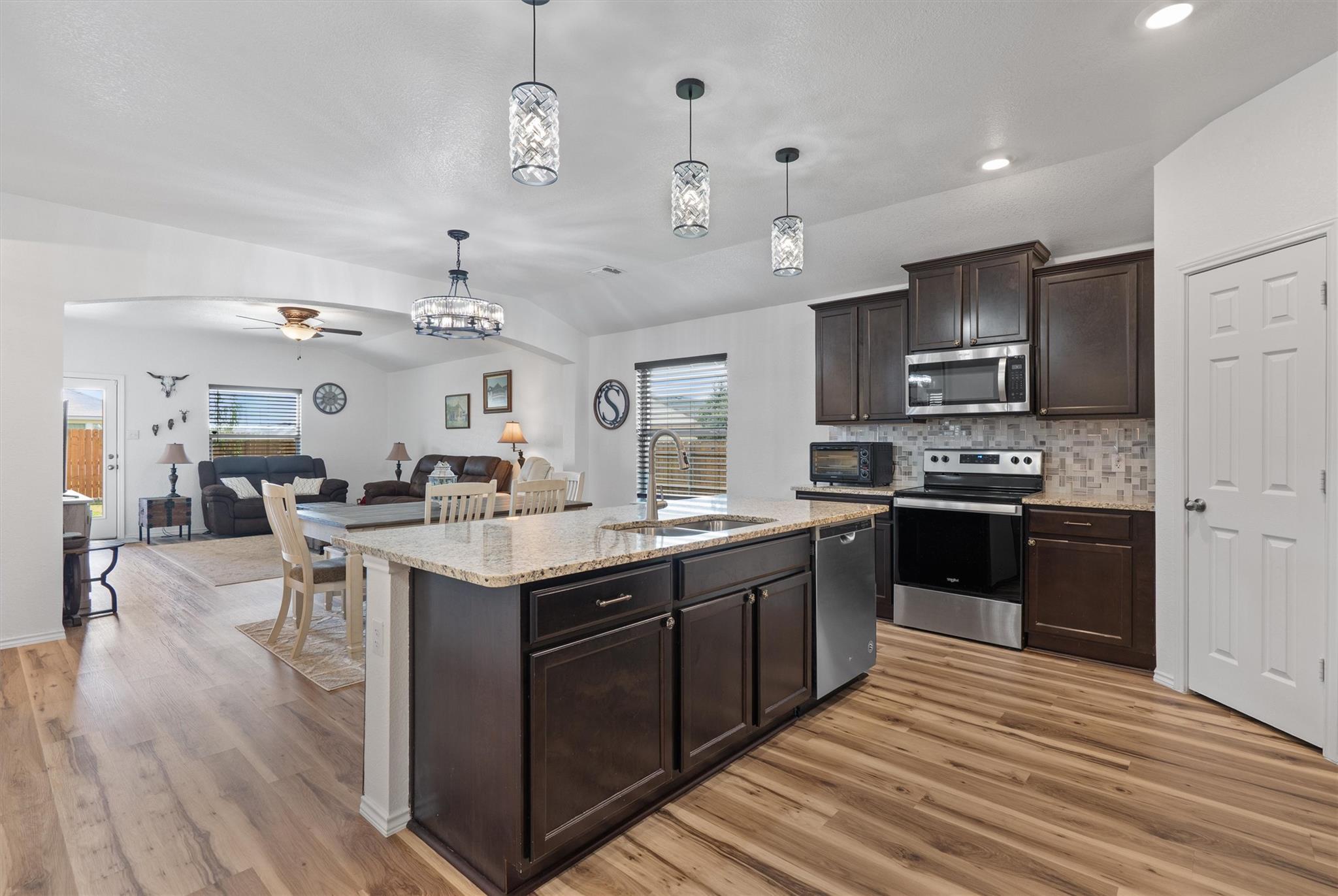 9115 Hidden Oaks Dr, Temple, TX 76502