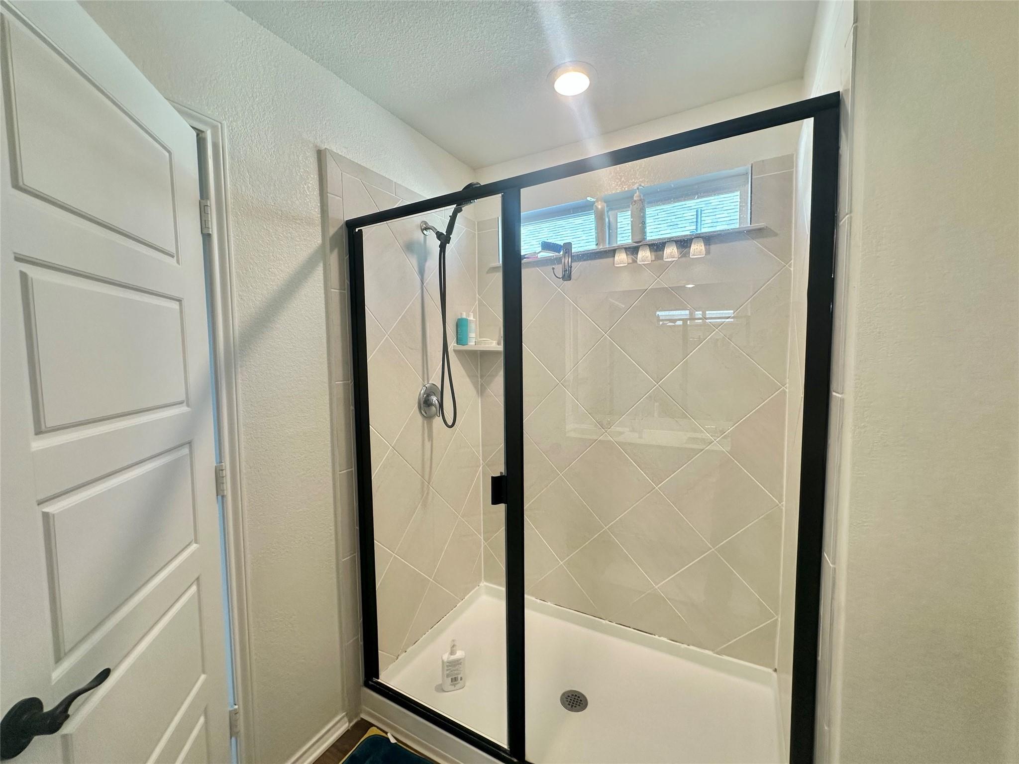 123 Adeline Dr, Kyle, TX 78640