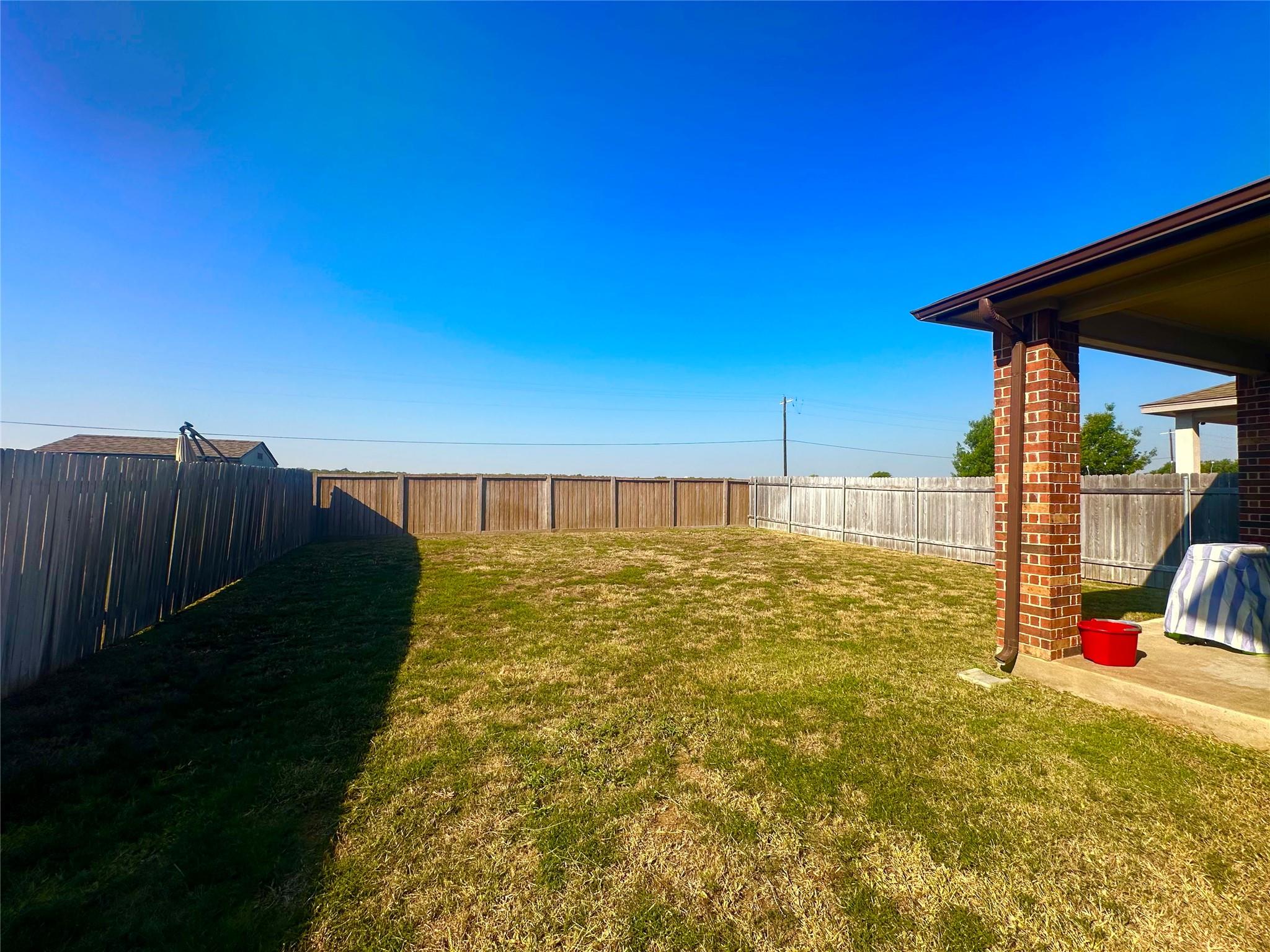 123 Adeline Dr, Kyle, TX 78640