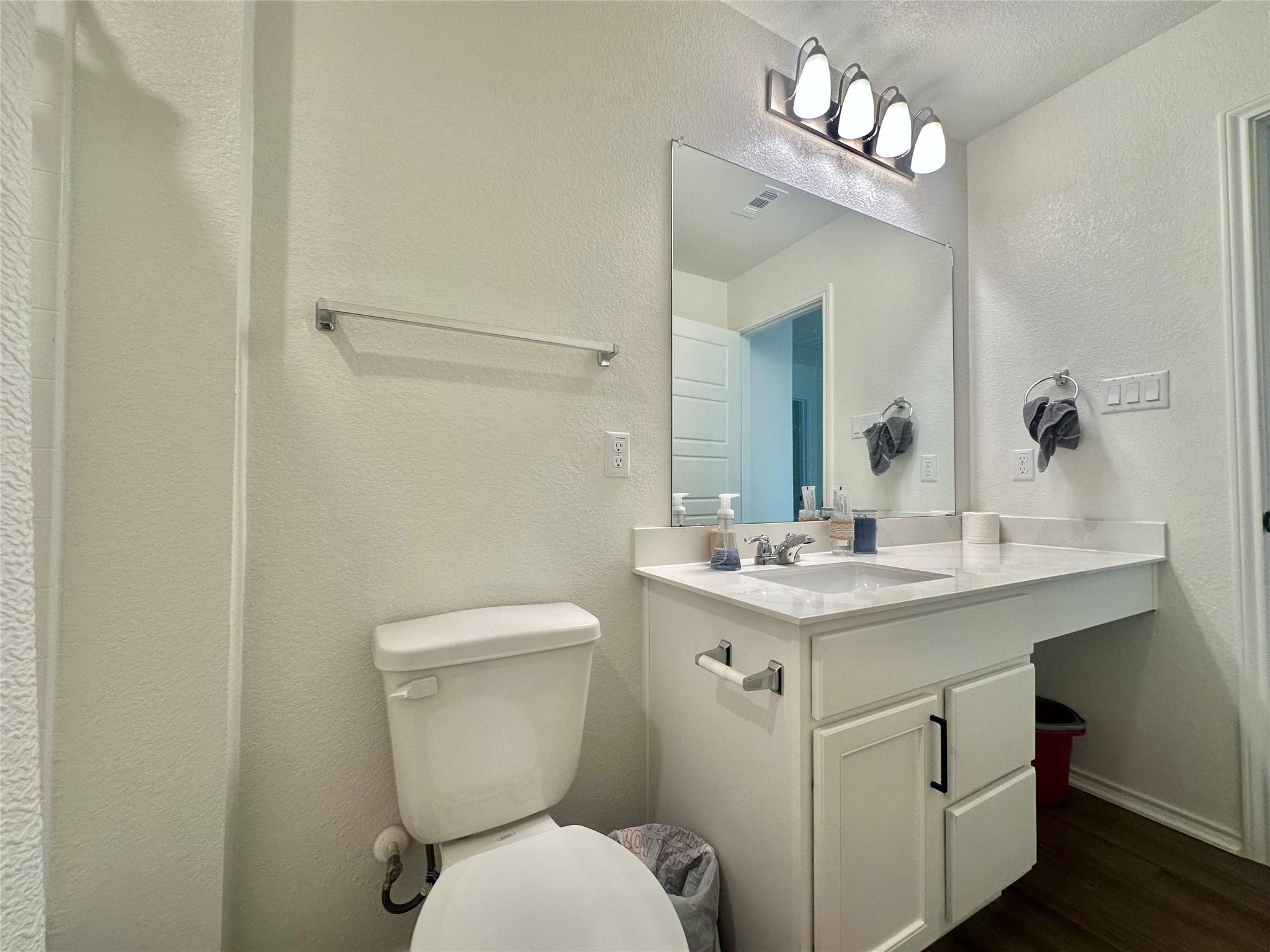 123 Adeline Dr, Kyle, TX 78640