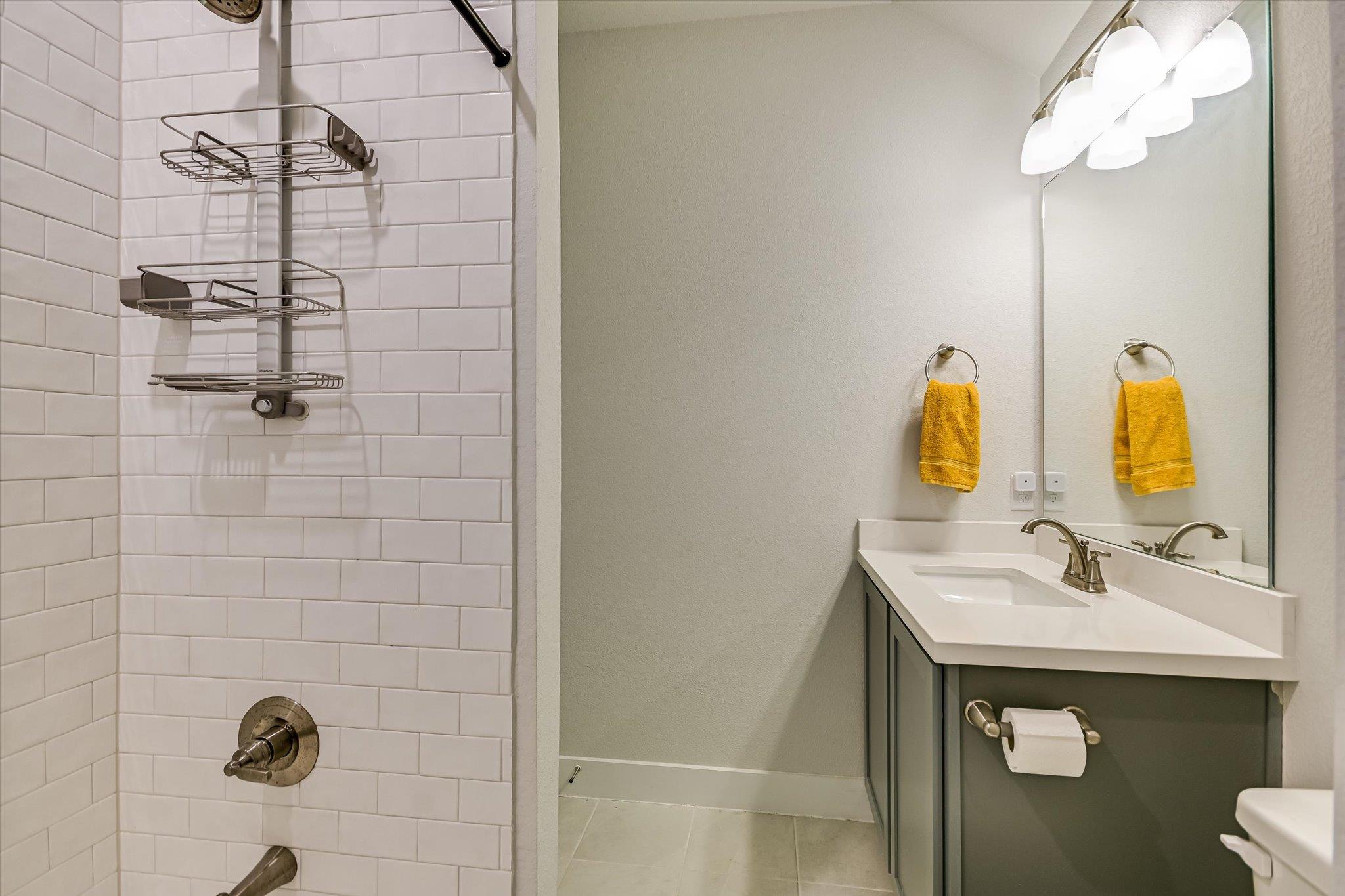 1166 Sage Thrasher Cir, Dripping Springs, TX 78620