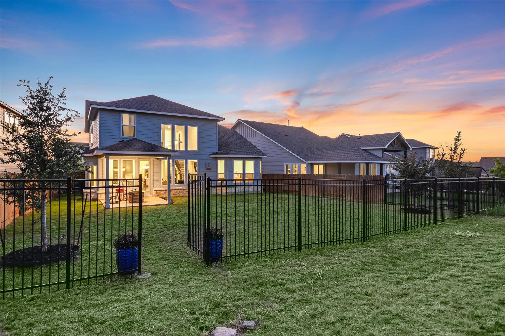 1166 Sage Thrasher Cir, Dripping Springs, TX 78620