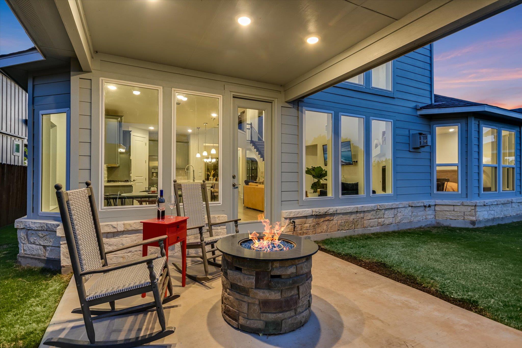 1166 Sage Thrasher Cir, Dripping Springs, TX 78620