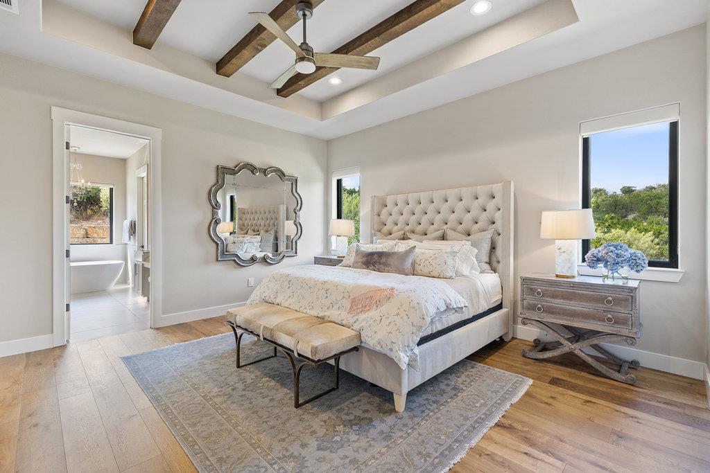 4746 R O Dr, Spicewood, TX 78669