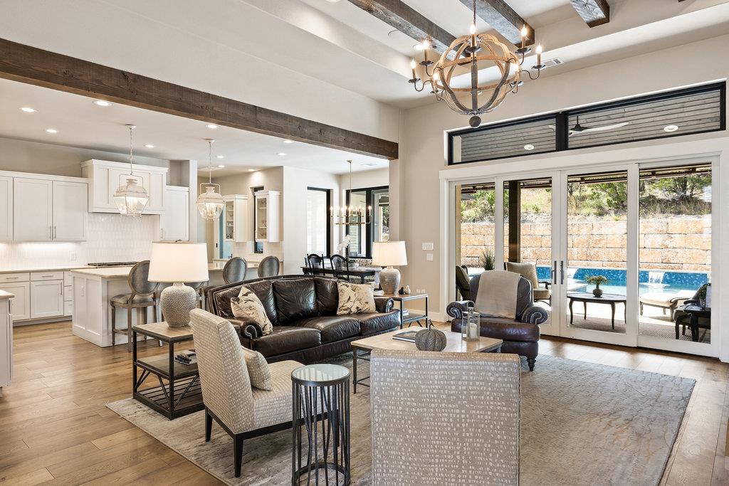 4746 R O Dr, Spicewood, TX 78669